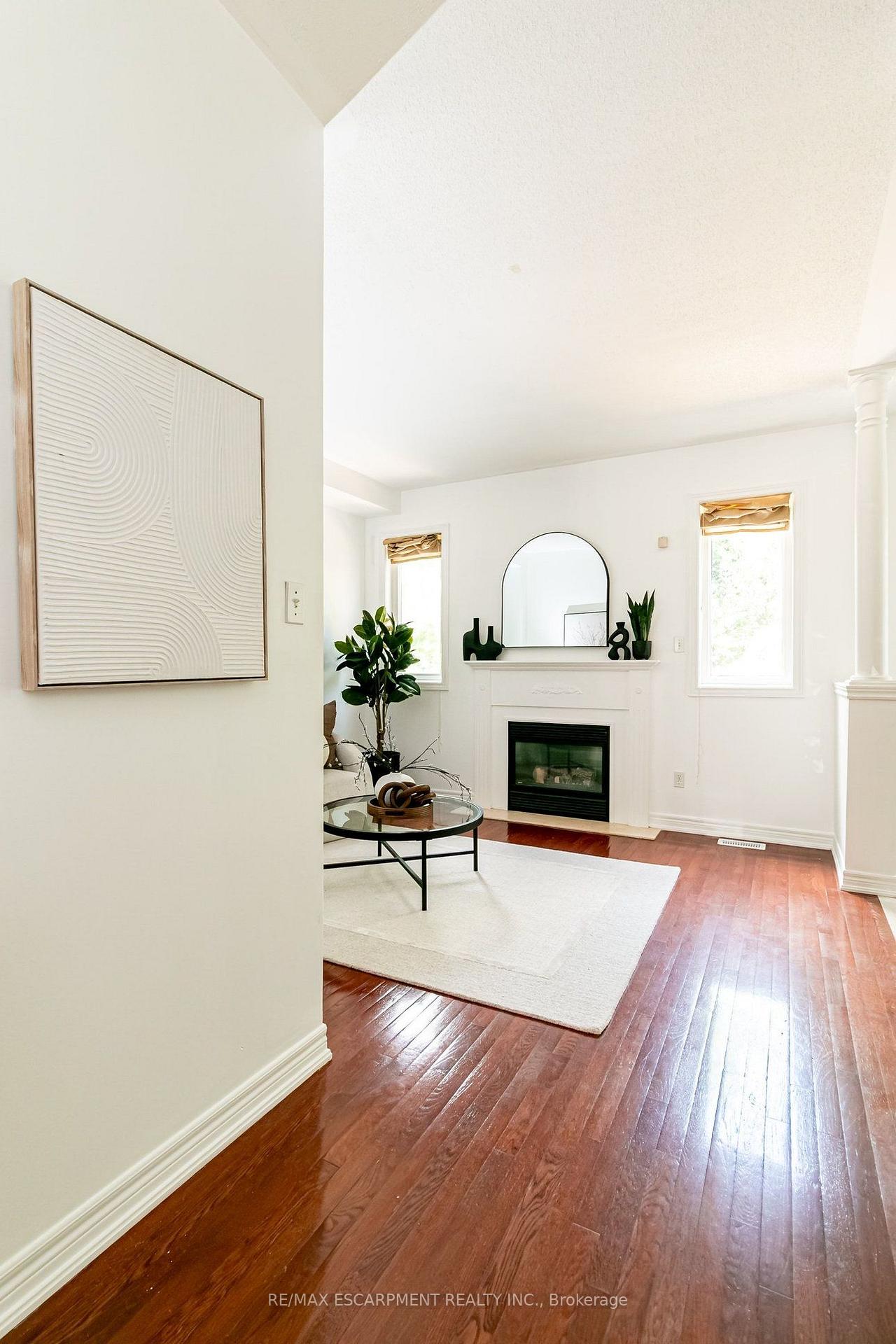 Photo 14 of 58 Peachwood Crescent, Hamilton, Stoney Creek — HOMEH