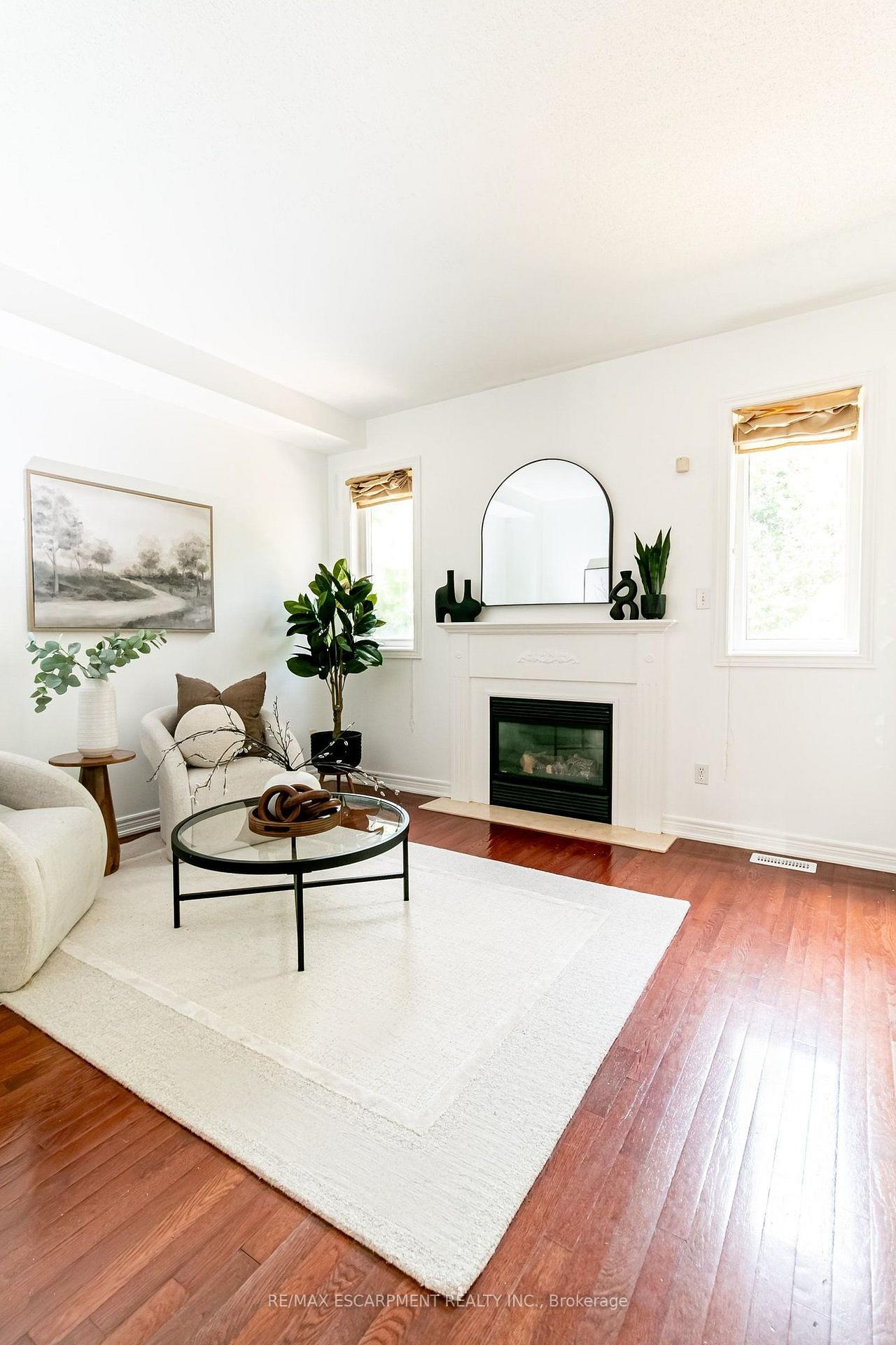 Photo 15 of 58 Peachwood Crescent, Hamilton, Stoney Creek — HOMEH