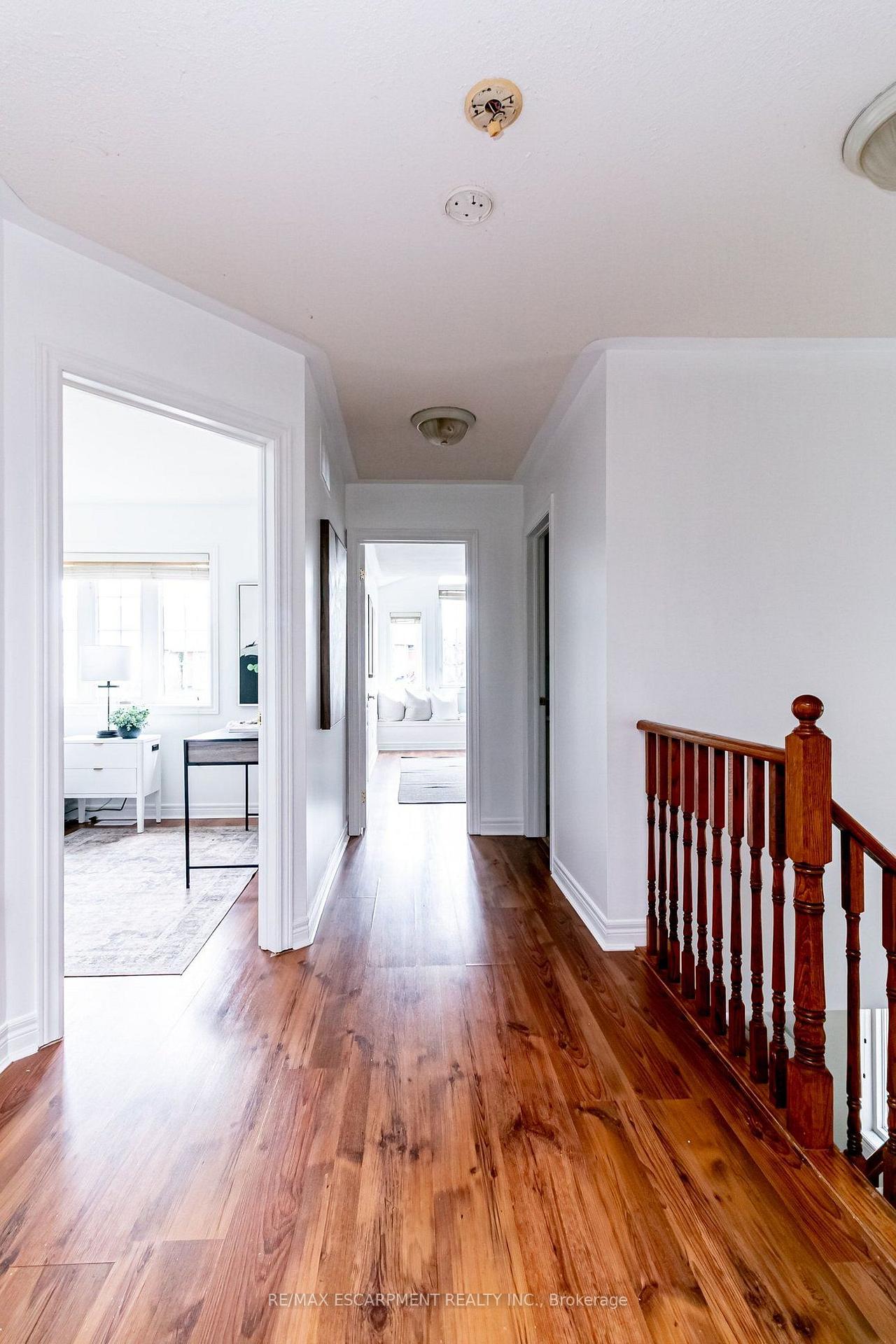 Photo 30 of 58 Peachwood Crescent, Hamilton, Stoney Creek — HOMEH