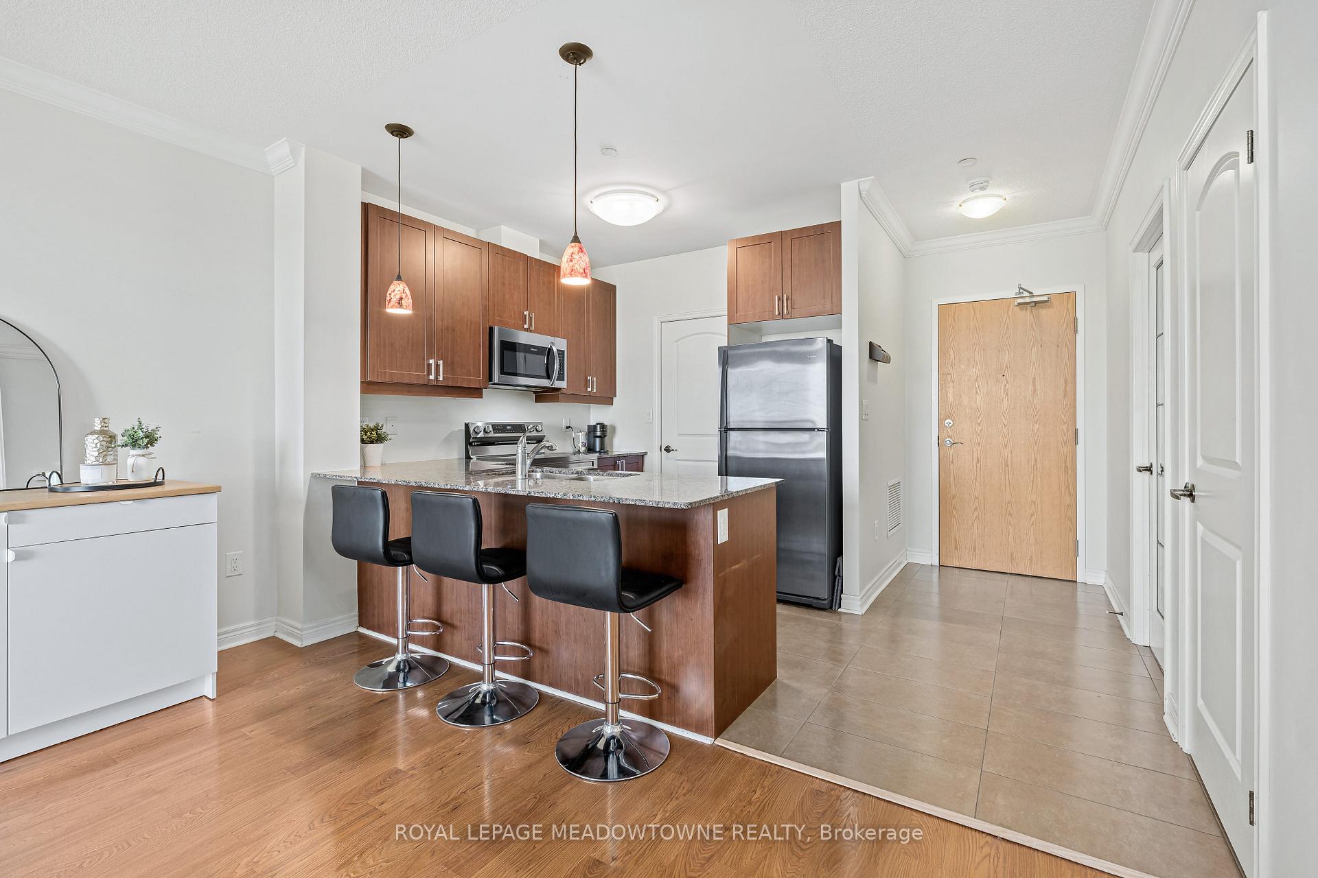 Photo 7 of Unit 520, 383 Main Street E, Milton, Old Milton — HOMEH