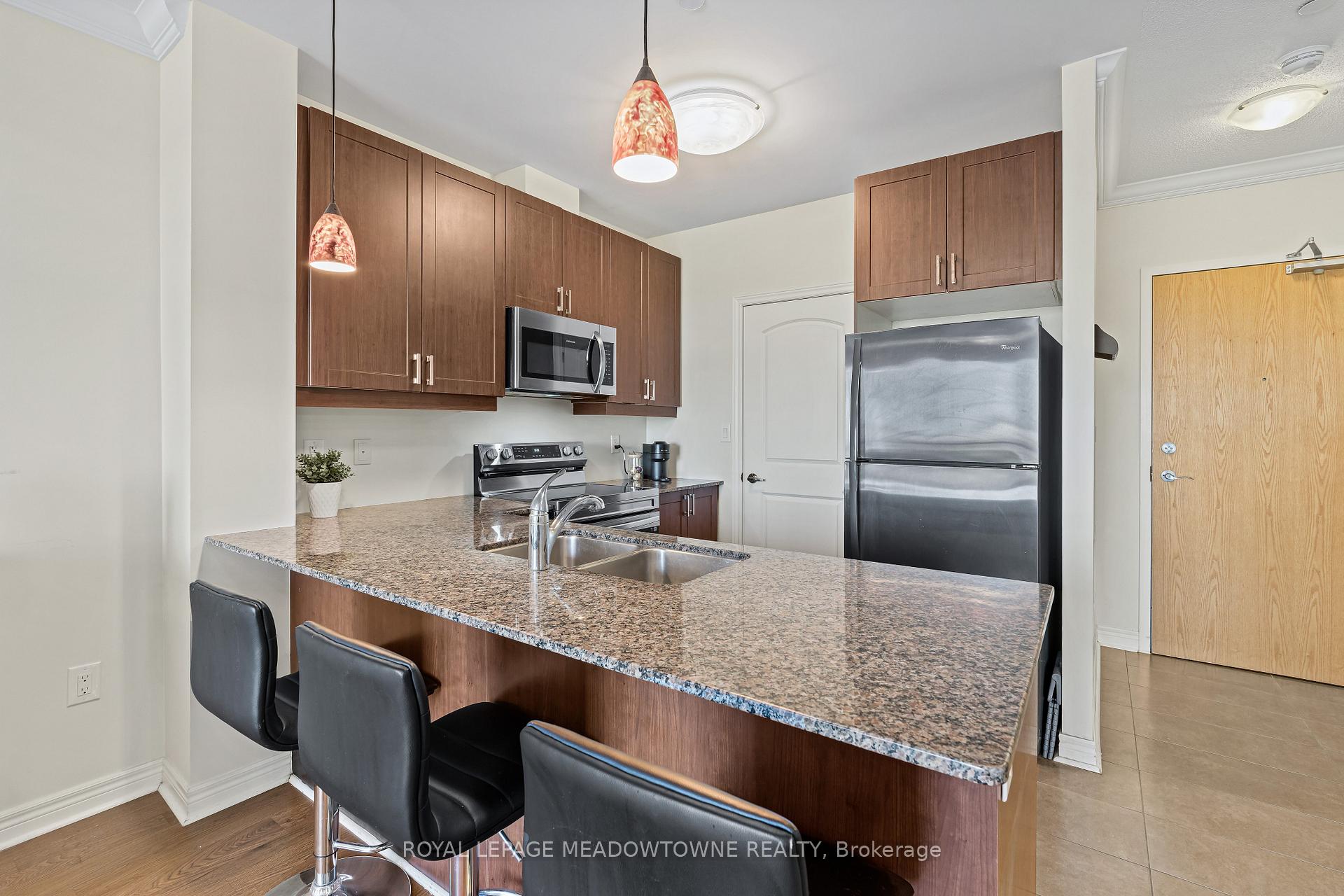 Photo 9 of Unit 520, 383 Main Street E, Milton, Old Milton — HOMEH