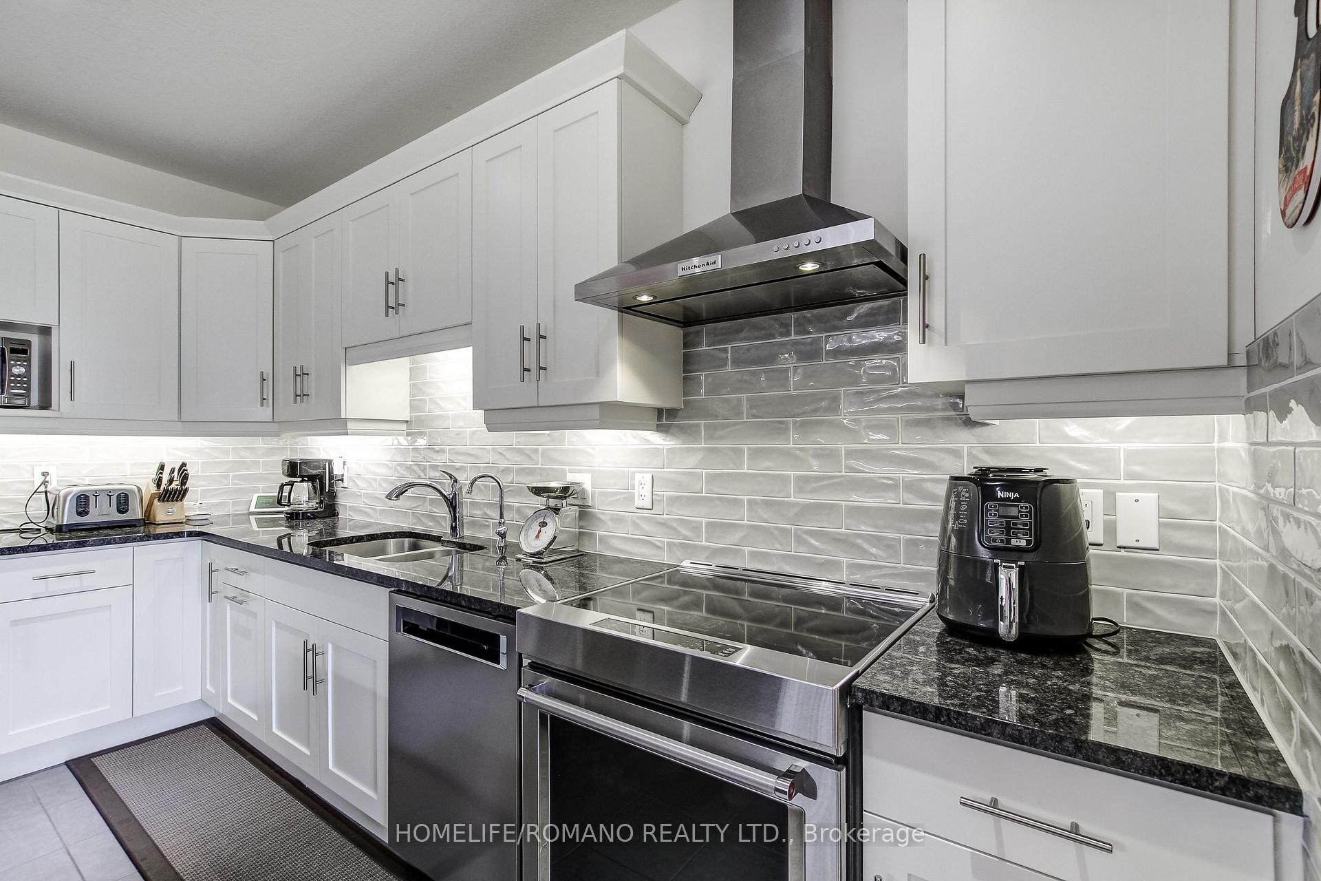 Photo 19 of 42 Dallan Drive, Guelph, Pineridge/Westminster Woods — HOMEH