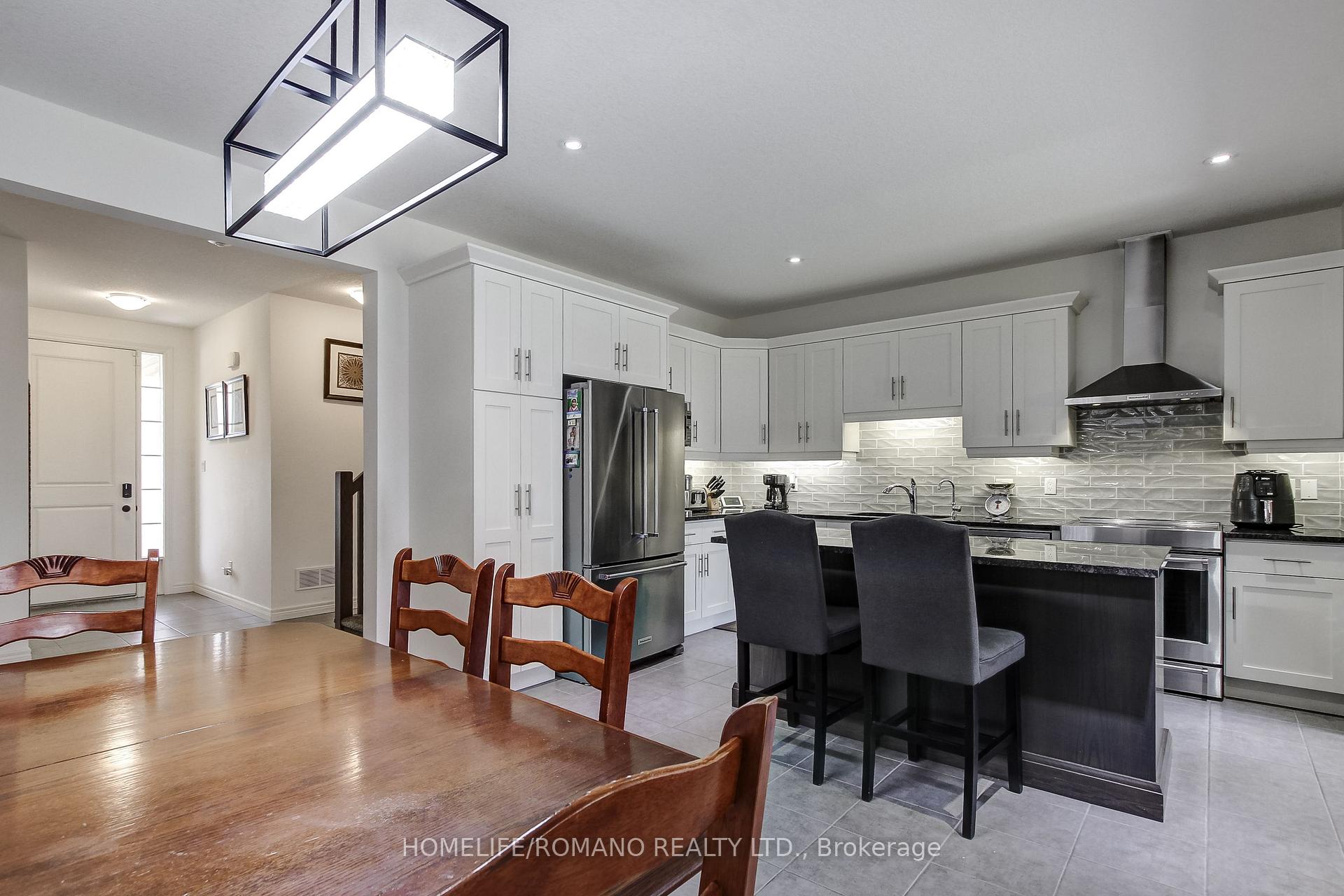 Photo 23 of 42 Dallan Drive, Guelph, Pineridge/Westminster Woods — HOMEH