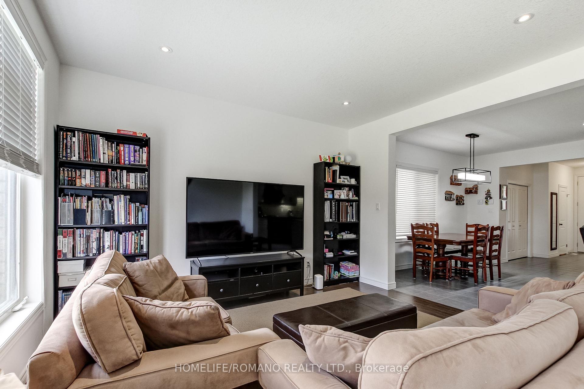 Photo 26 of 42 Dallan Drive, Guelph, Pineridge/Westminster Woods — HOMEH