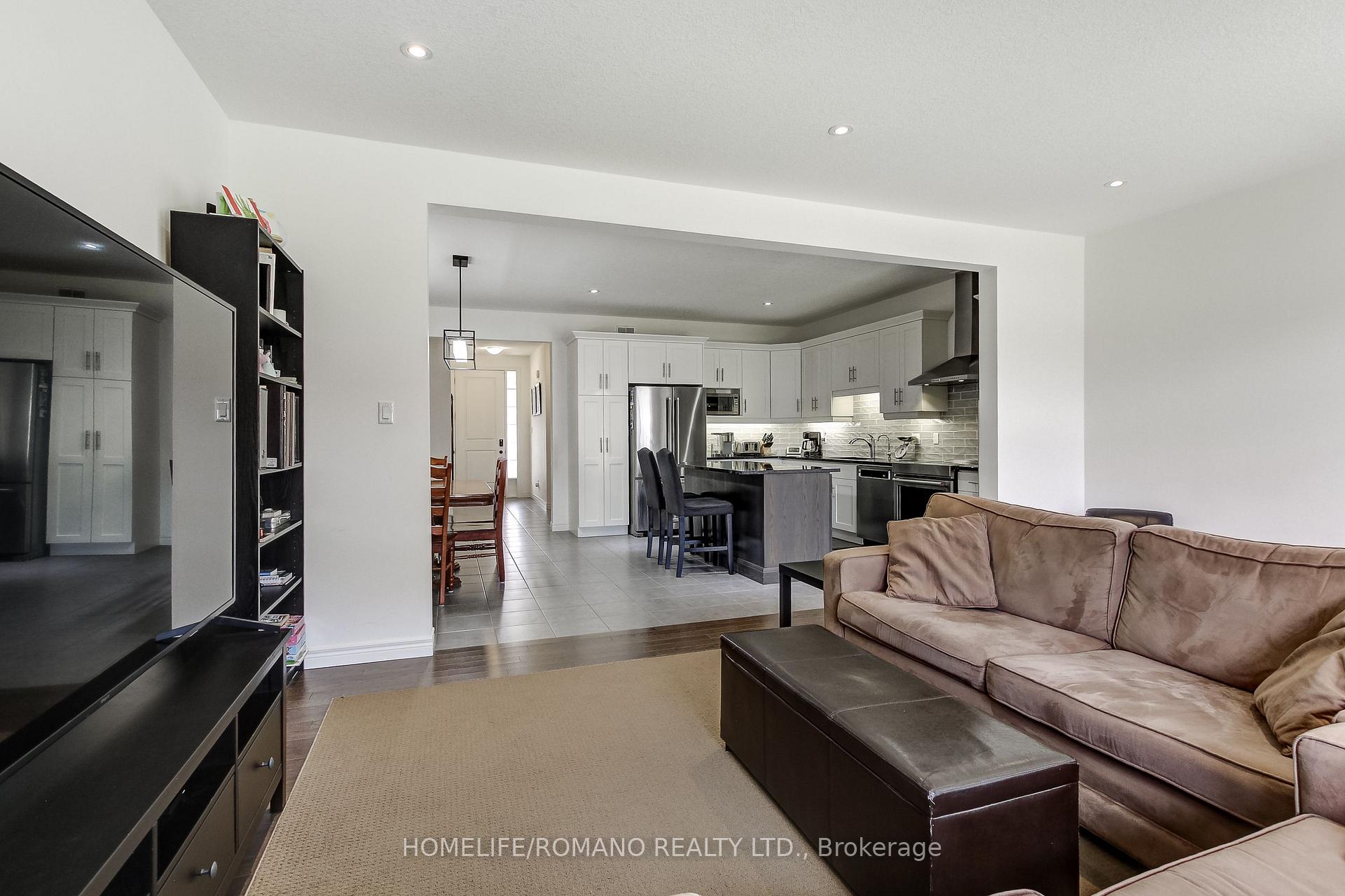 Photo 28 of 42 Dallan Drive, Guelph, Pineridge/Westminster Woods — HOMEH