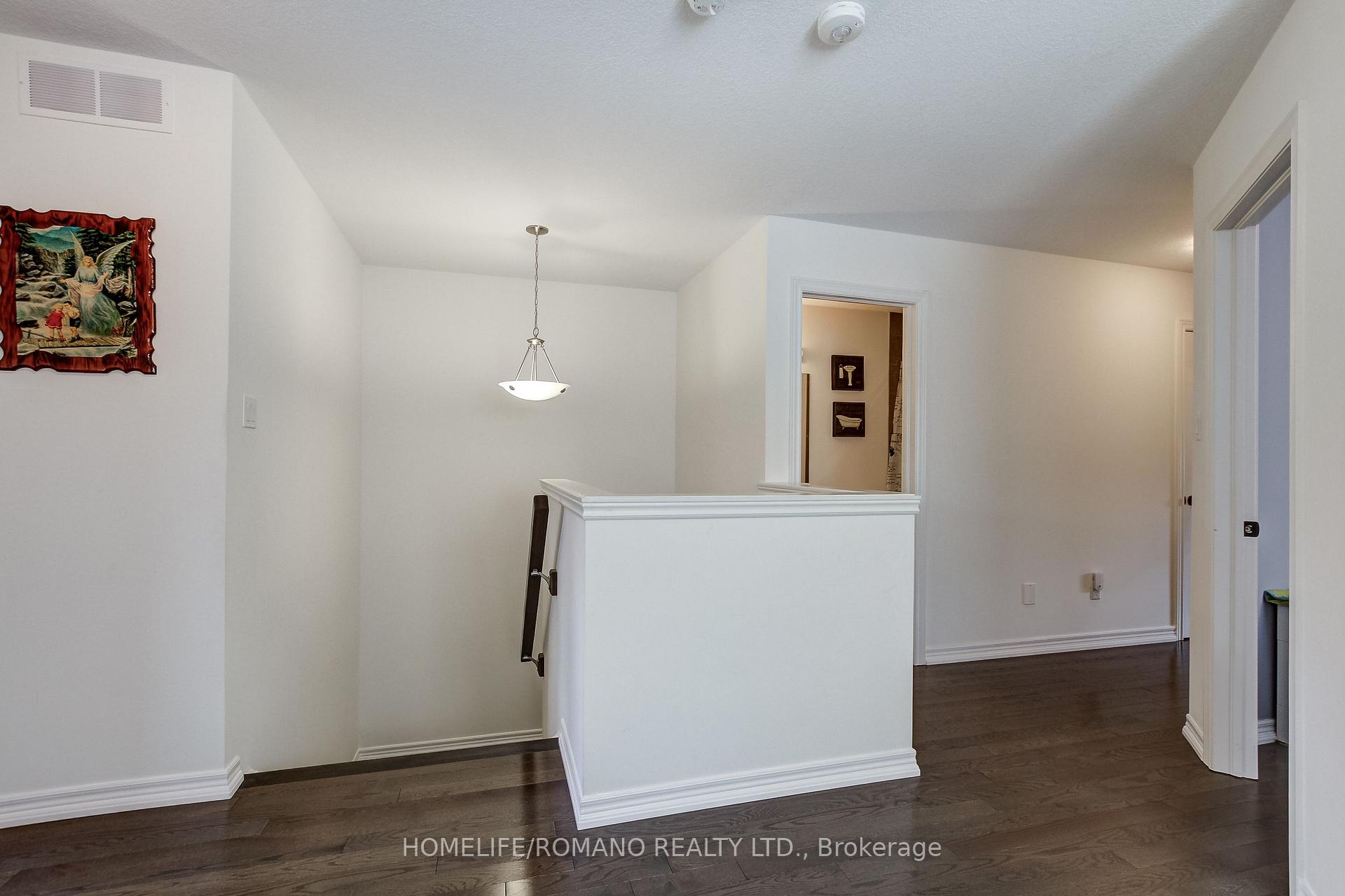 Photo 30 of 42 Dallan Drive, Guelph, Pineridge/Westminster Woods — HOMEH