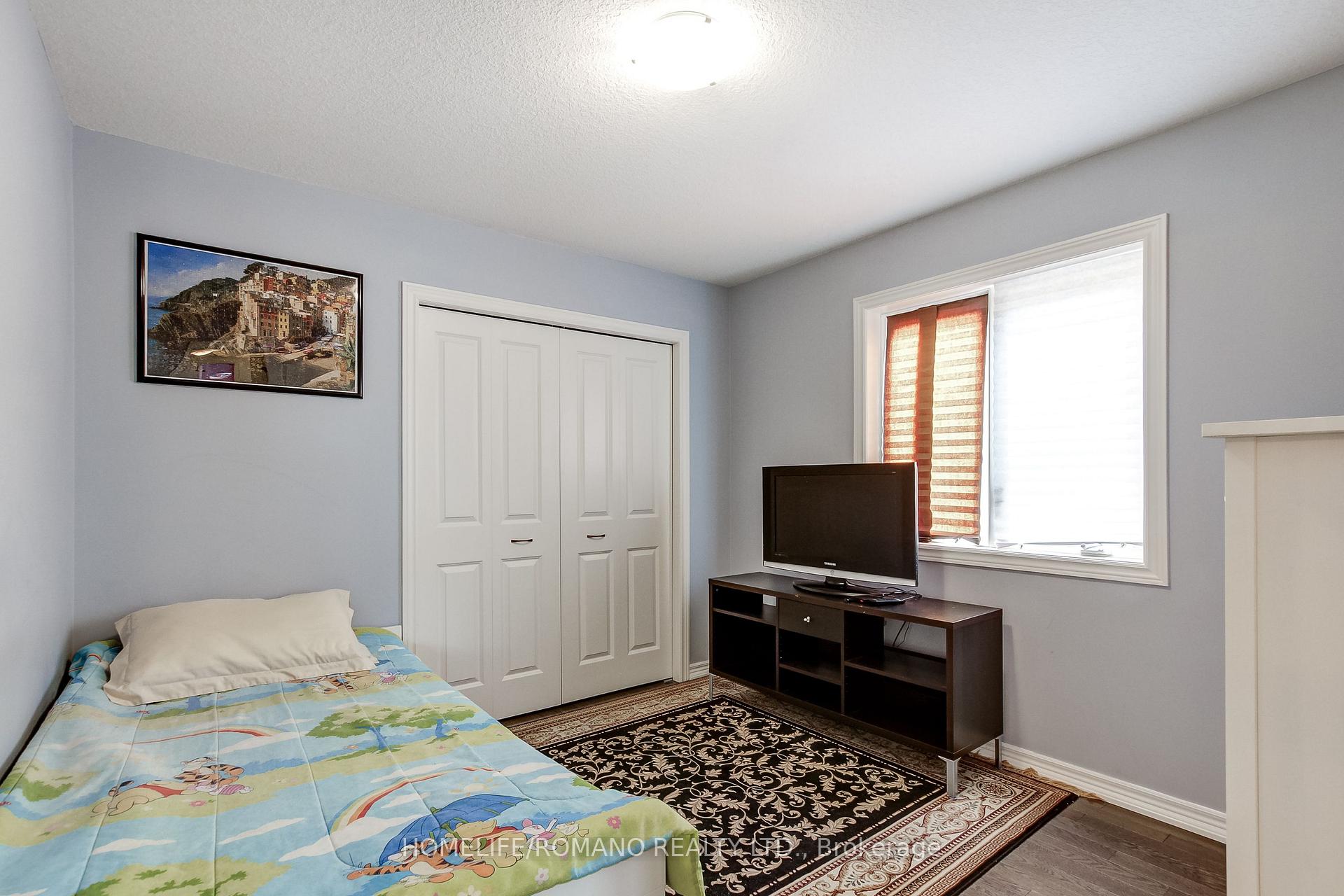 Photo 32 of 42 Dallan Drive, Guelph, Pineridge/Westminster Woods — HOMEH