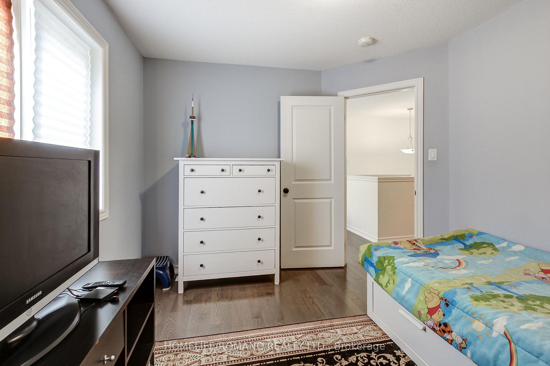 Photo 33 of 42 Dallan Drive, Guelph, Pineridge/Westminster Woods — HOMEH