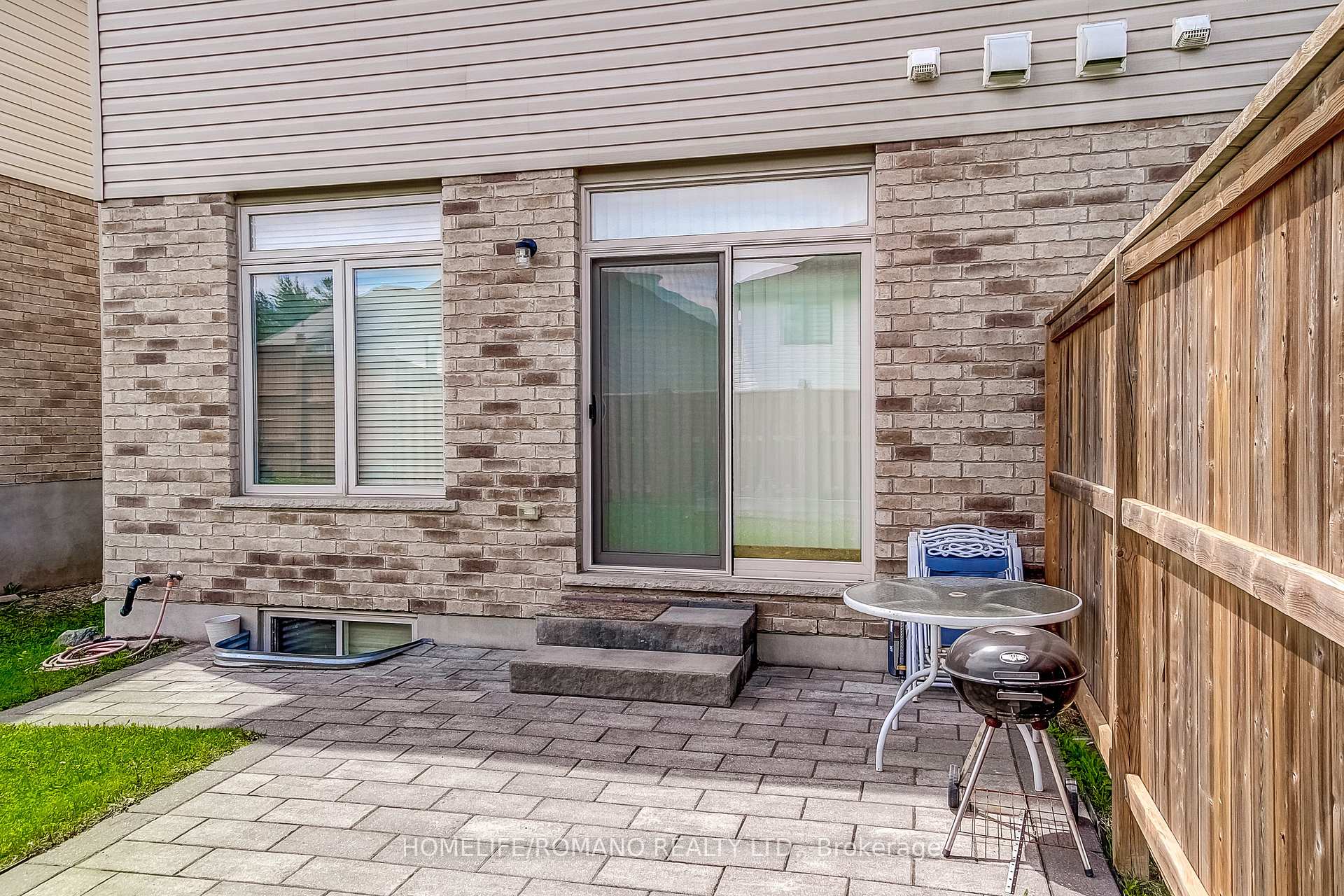 Photo 45 of 42 Dallan Drive, Guelph, Pineridge/Westminster Woods — HOMEH