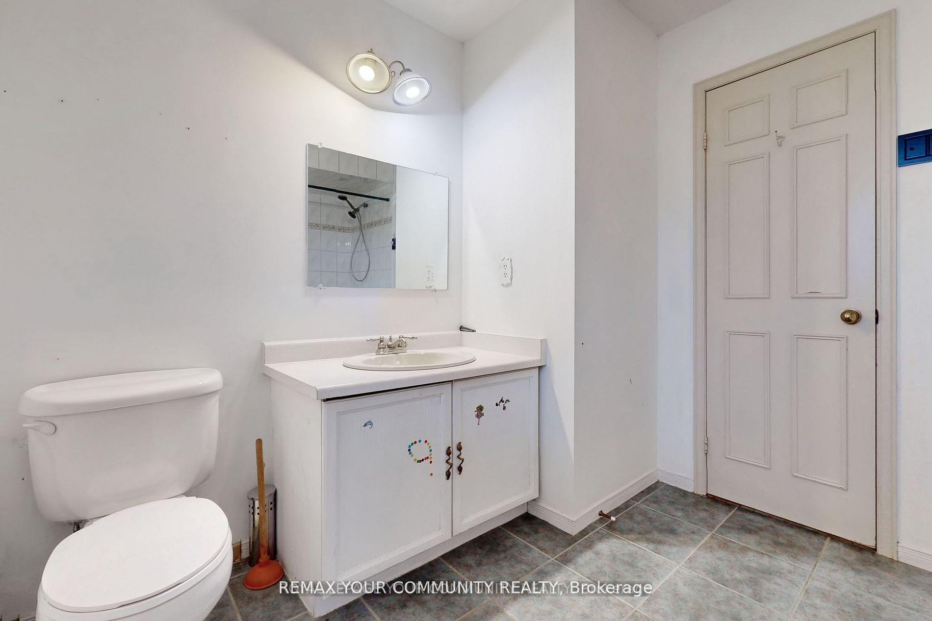 Photo 24 of 52 Mccallum Drive, Richmond Hill, North Richvale — HOMEH