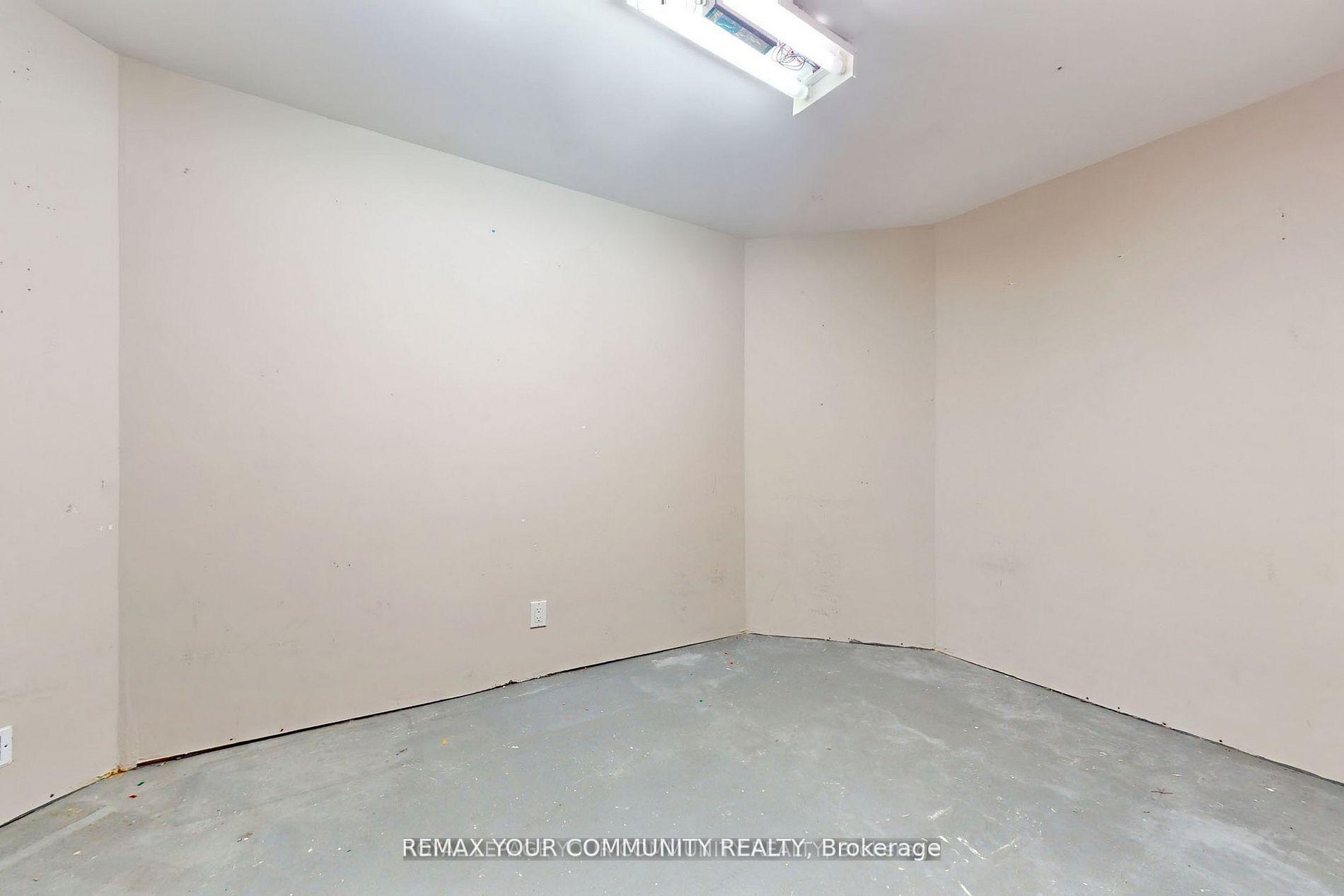 Photo 34 of 52 Mccallum Drive, Richmond Hill, North Richvale — HOMEH