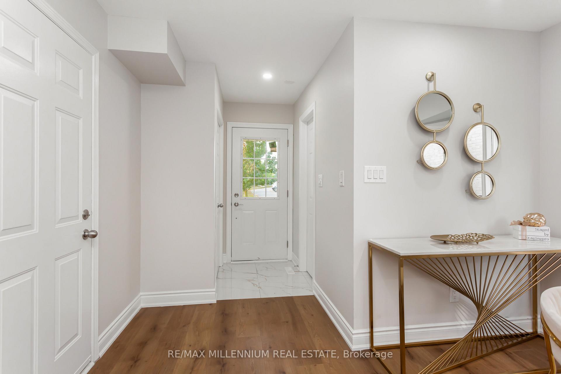 Photo 5 of Unit UPPER, 61 Mistywood Drive, Hamilton, Stoney Creek Mountain — HOMEH