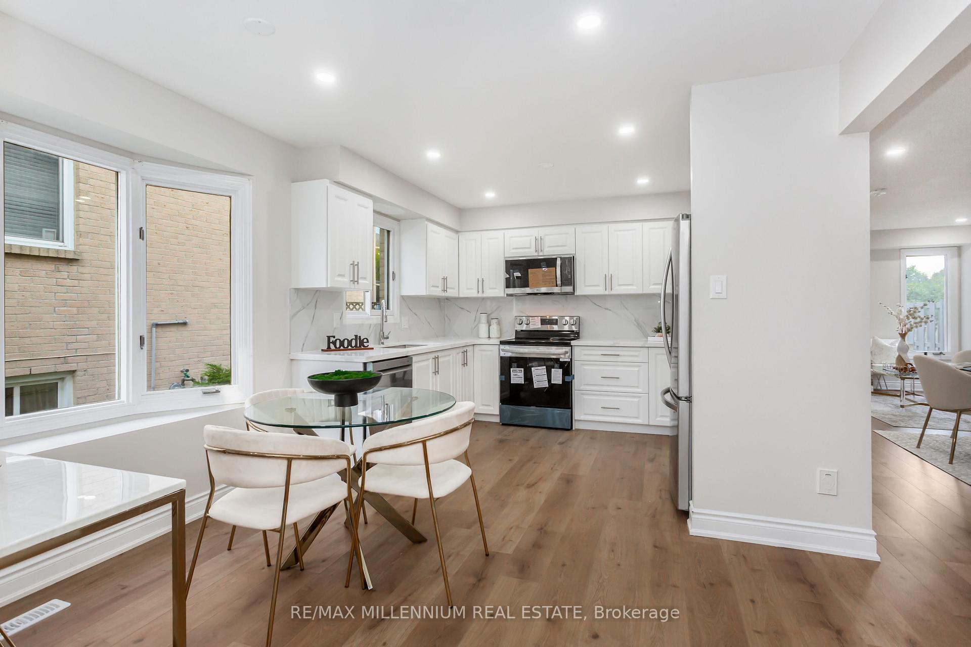 Photo 6 of Unit UPPER, 61 Mistywood Drive, Hamilton, Stoney Creek Mountain — HOMEH