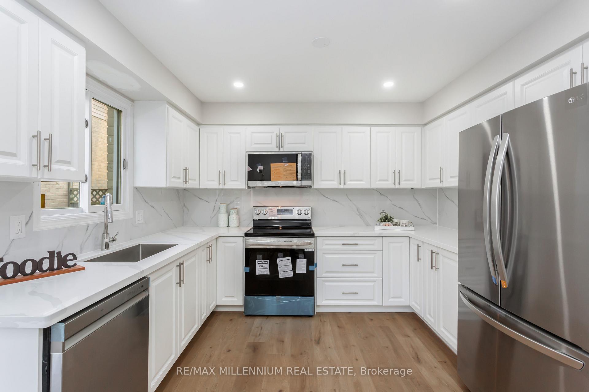 Photo 9 of Unit UPPER, 61 Mistywood Drive, Hamilton, Stoney Creek Mountain — HOMEH