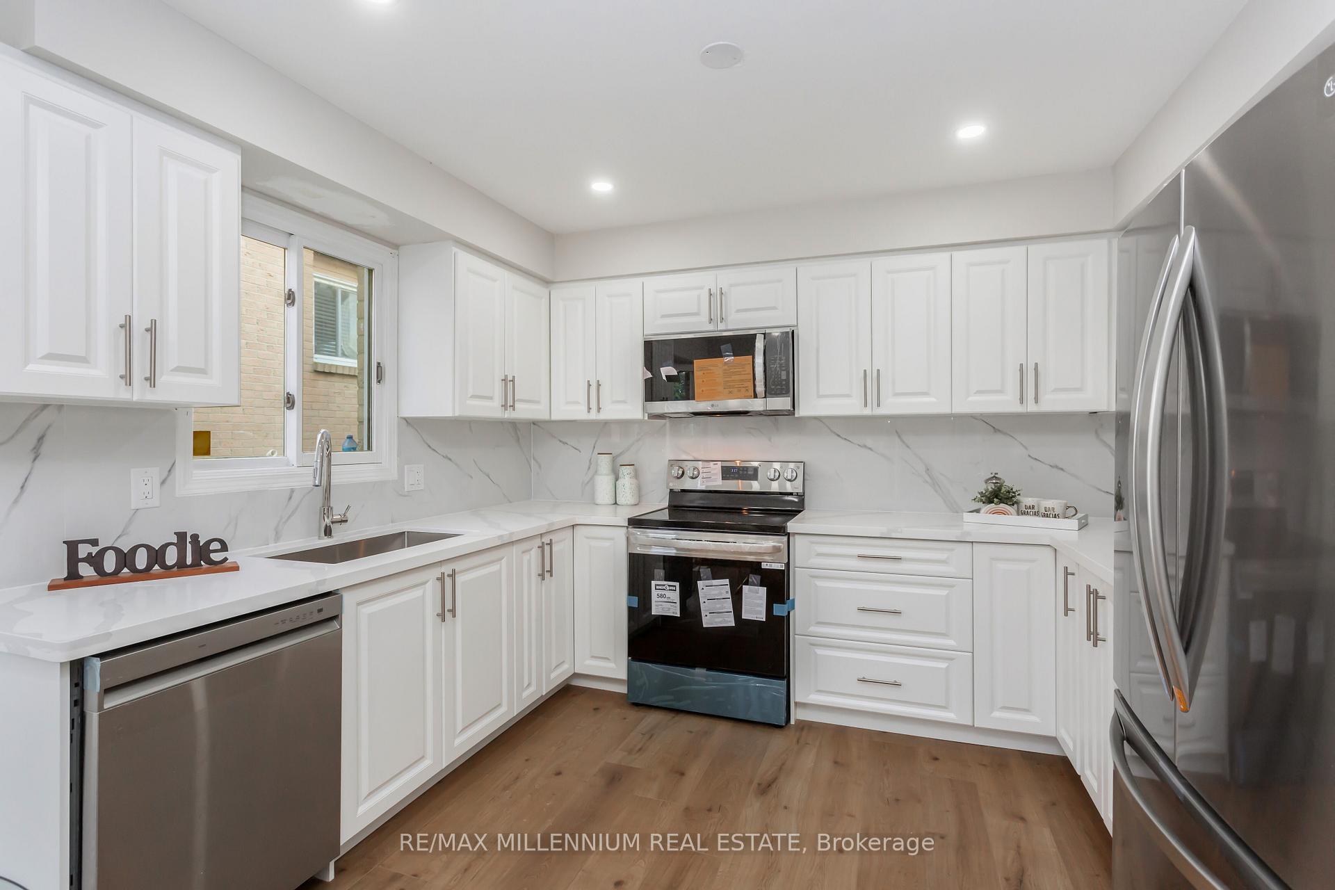 Photo 10 of Unit UPPER, 61 Mistywood Drive, Hamilton, Stoney Creek Mountain — HOMEH