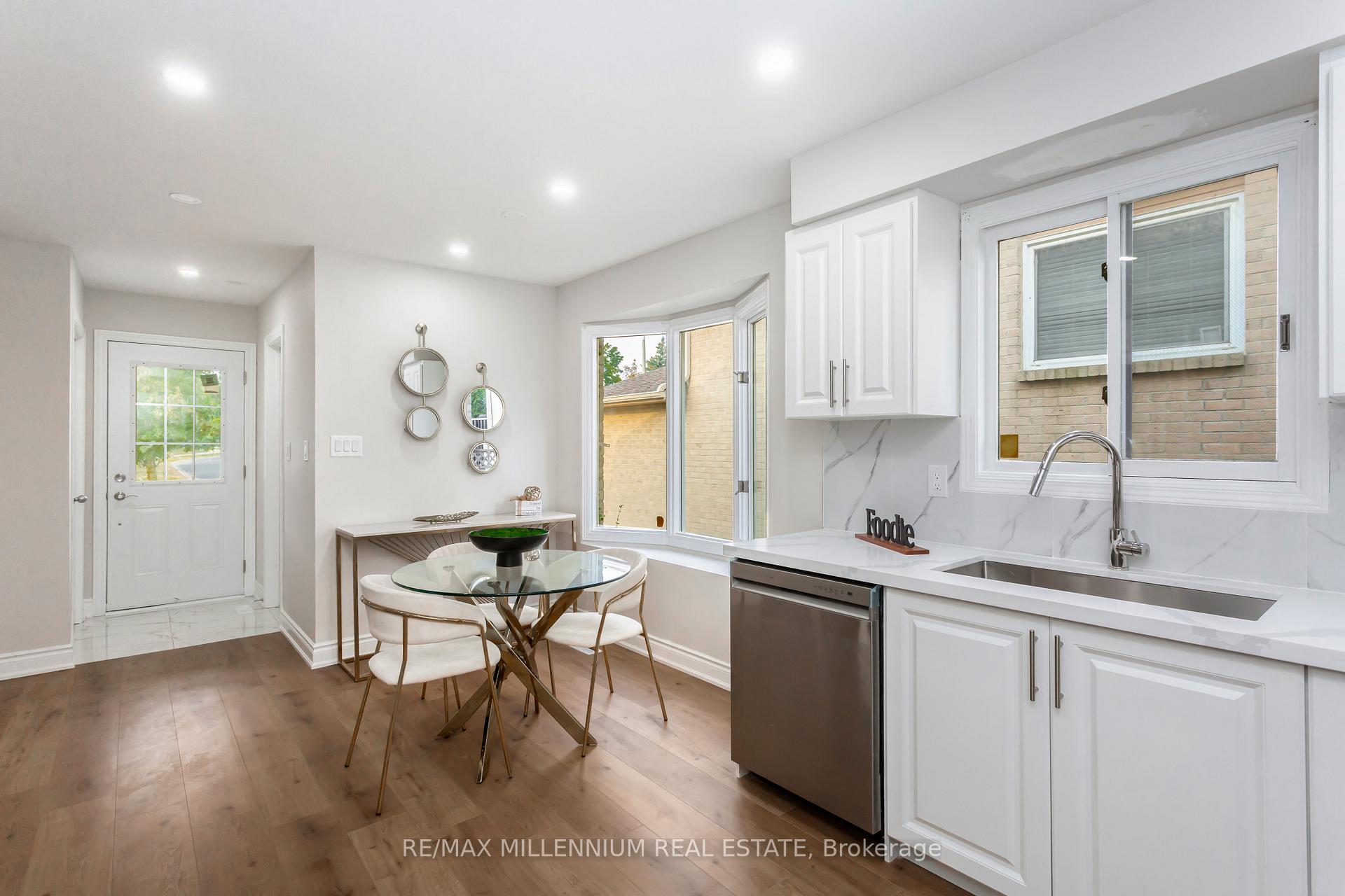 Photo 11 of Unit UPPER, 61 Mistywood Drive, Hamilton, Stoney Creek Mountain — HOMEH