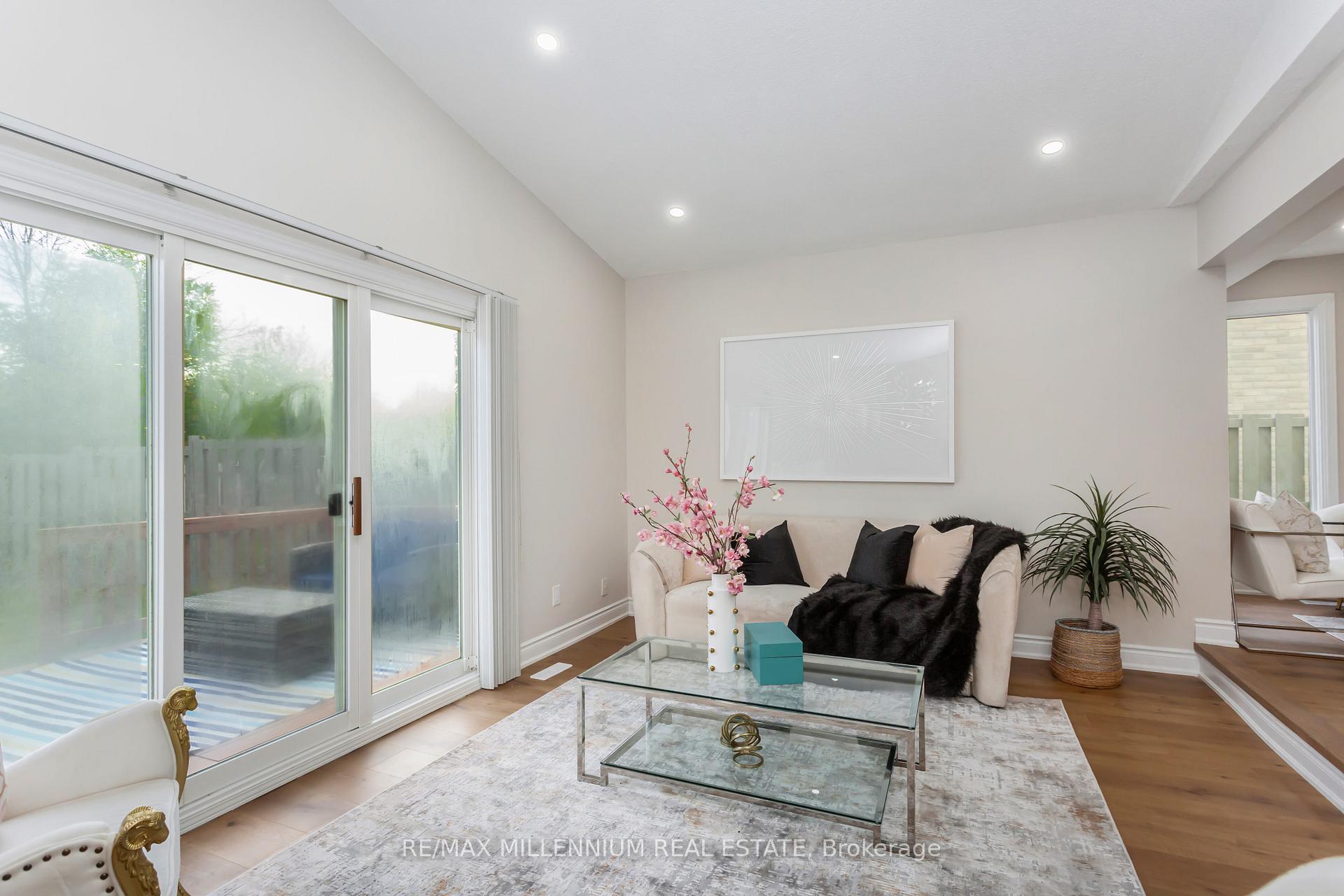 Photo 24 of Unit UPPER, 61 Mistywood Drive, Hamilton, Stoney Creek Mountain — HOMEH