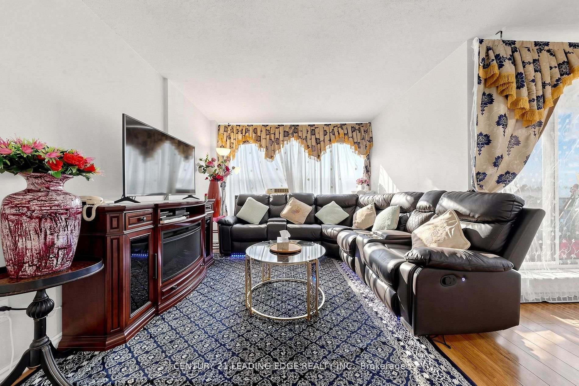 Photo 12 of Unit 304, 5 Vicora Linkway, Toronto, Flemingdon Park — HOMEH
