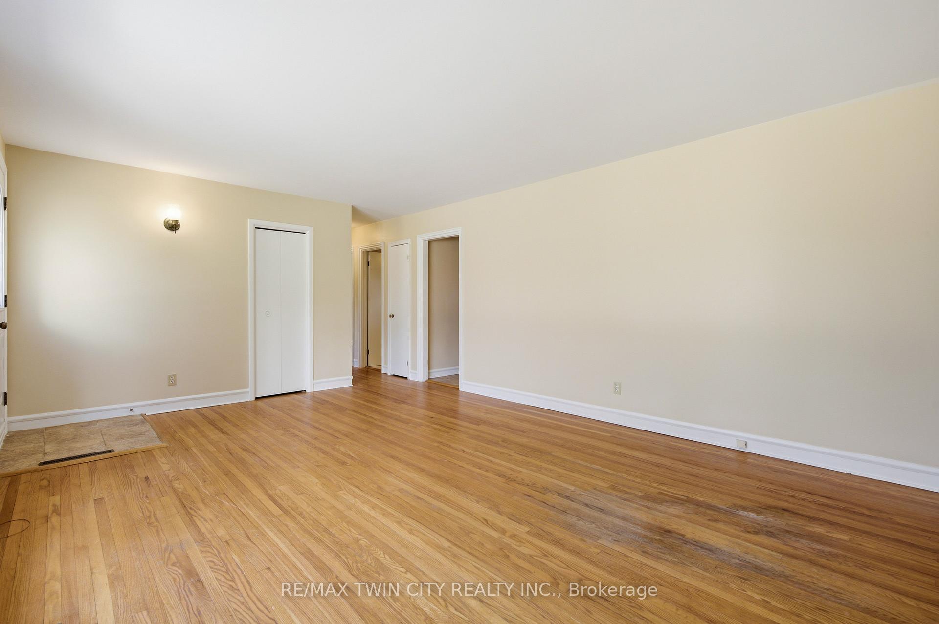 Photo 8 of 58 Lowrey Avenue S, Cambridge, Alison — HOMEH