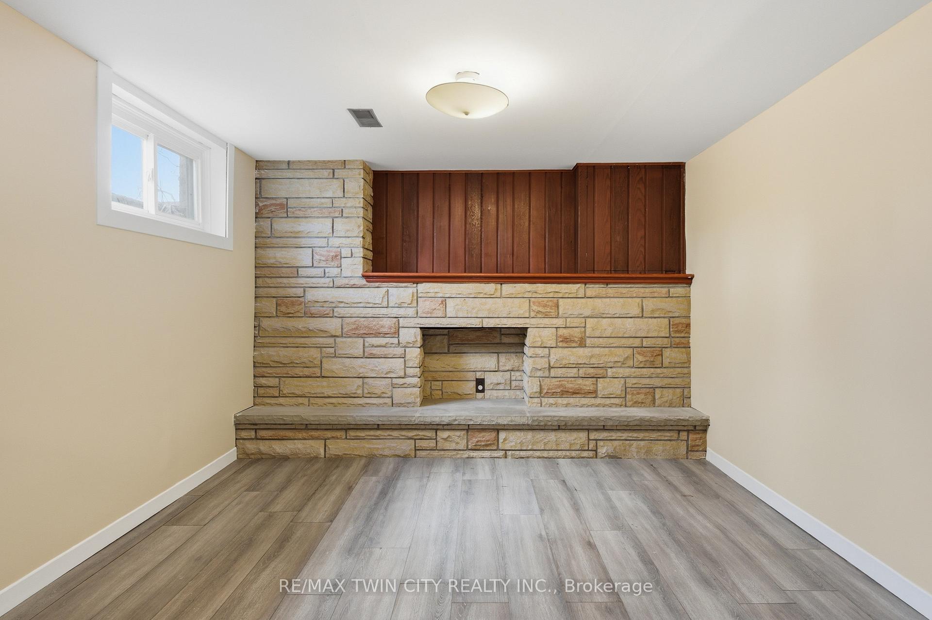 Photo 31 of 58 Lowrey Avenue S, Cambridge, Alison — HOMEH