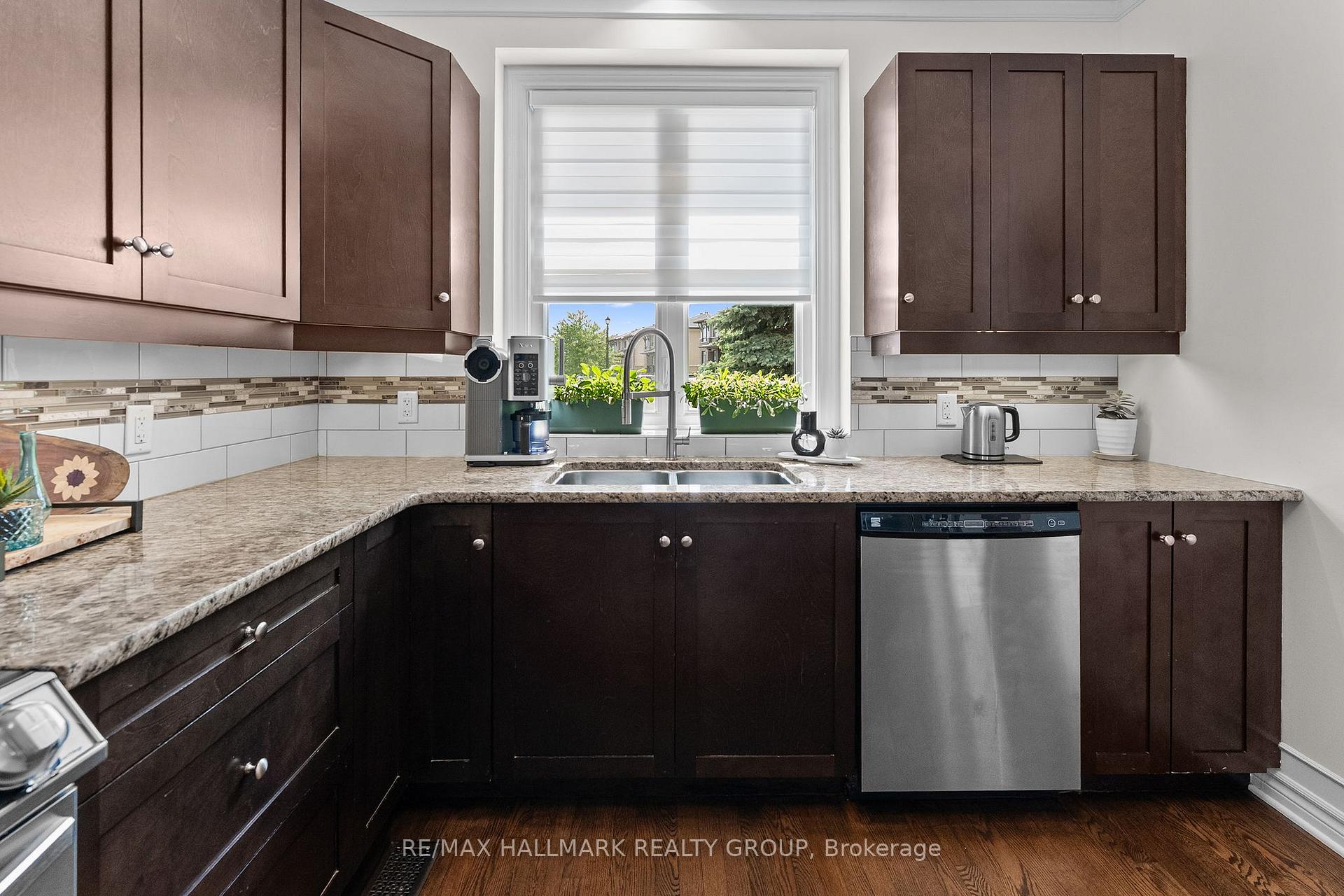 Photo 11 of 115 Beatrice Drive, Ottawa, Barrhaven - Longfields — HOMEH