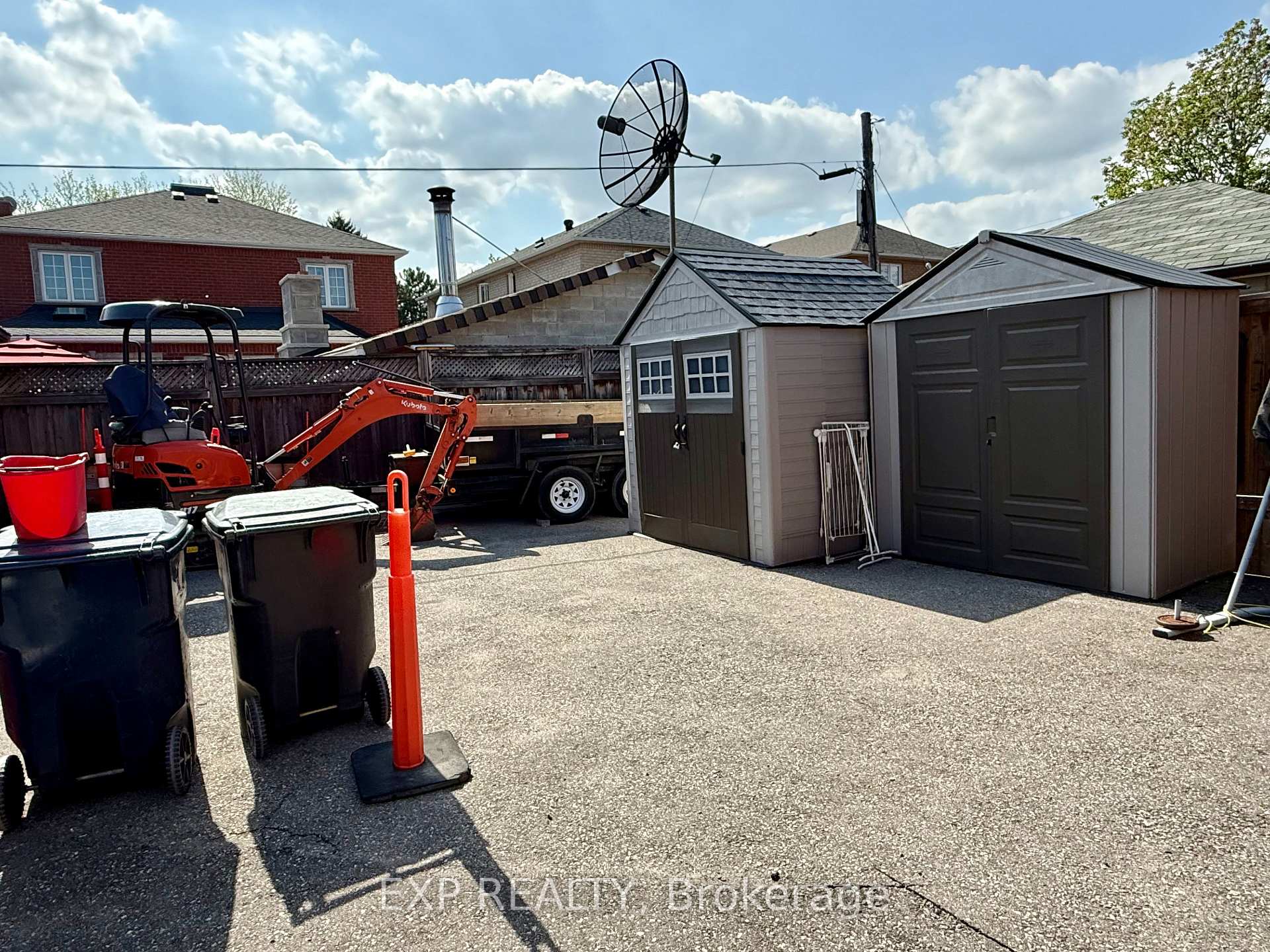 Photo 10 of Unit Upper, 132 Brookhaven Drive, North York, Brookhaven-Amesbury — HOMEH