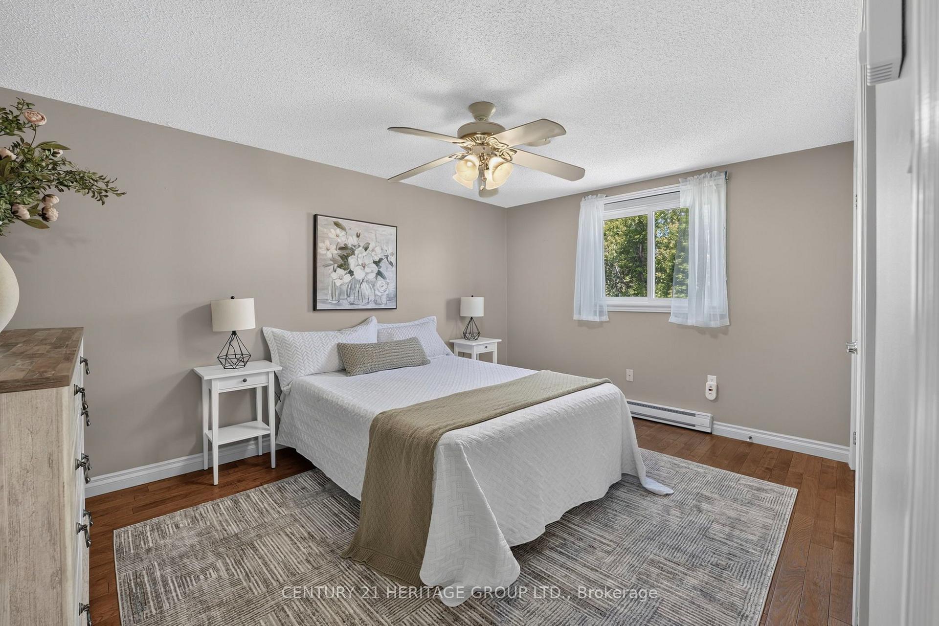 Photo 13 of 226 Lillian Crescent, Barrie, Sunnidale — HOMEH