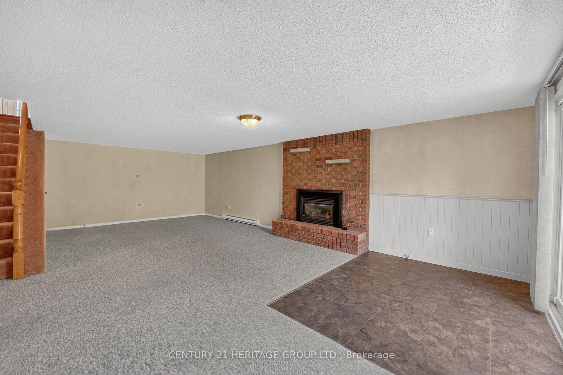 Photo 21 of 226 Lillian Crescent, Barrie, Sunnidale — HOMEH