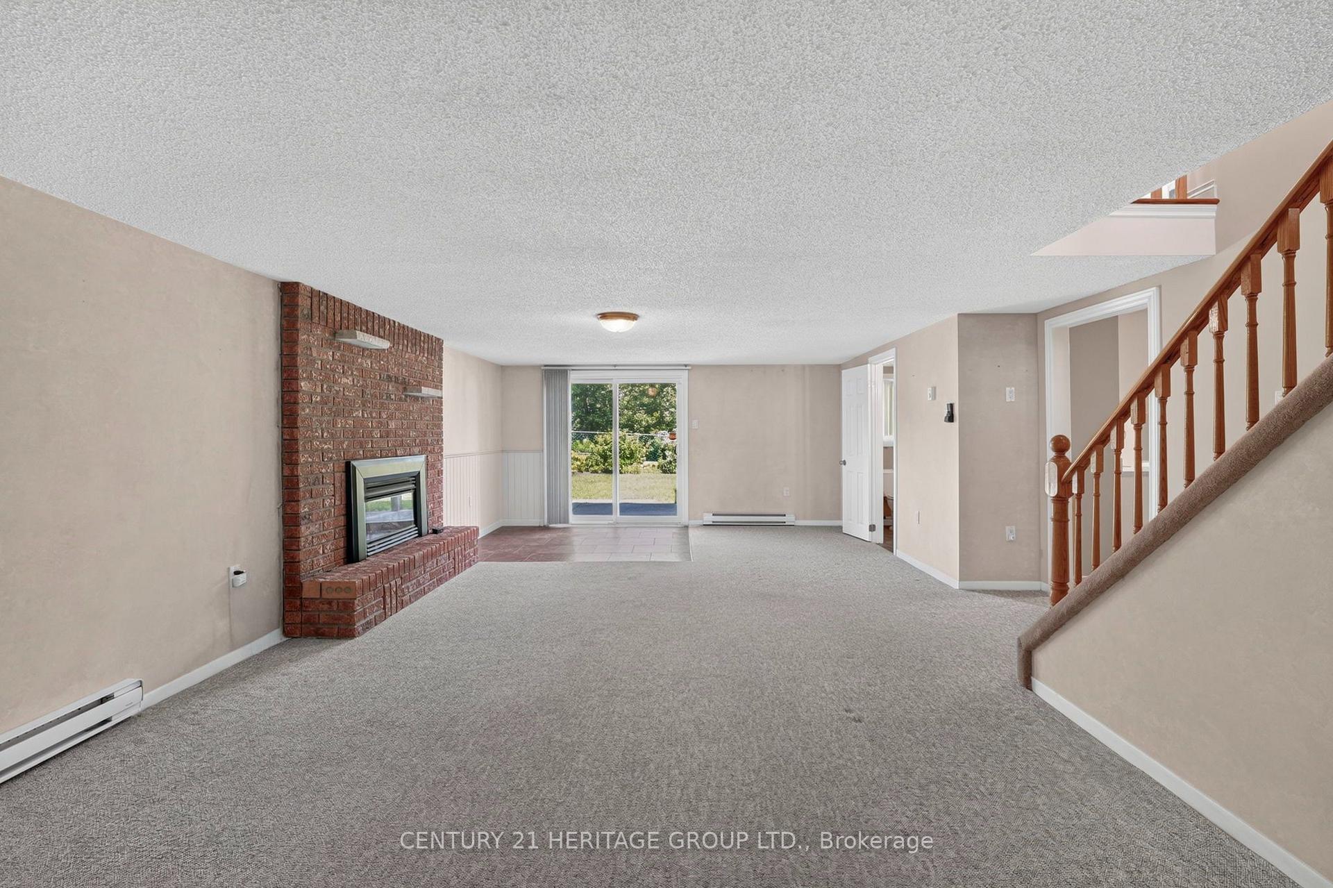 Photo 22 of 226 Lillian Crescent, Barrie, Sunnidale — HOMEH