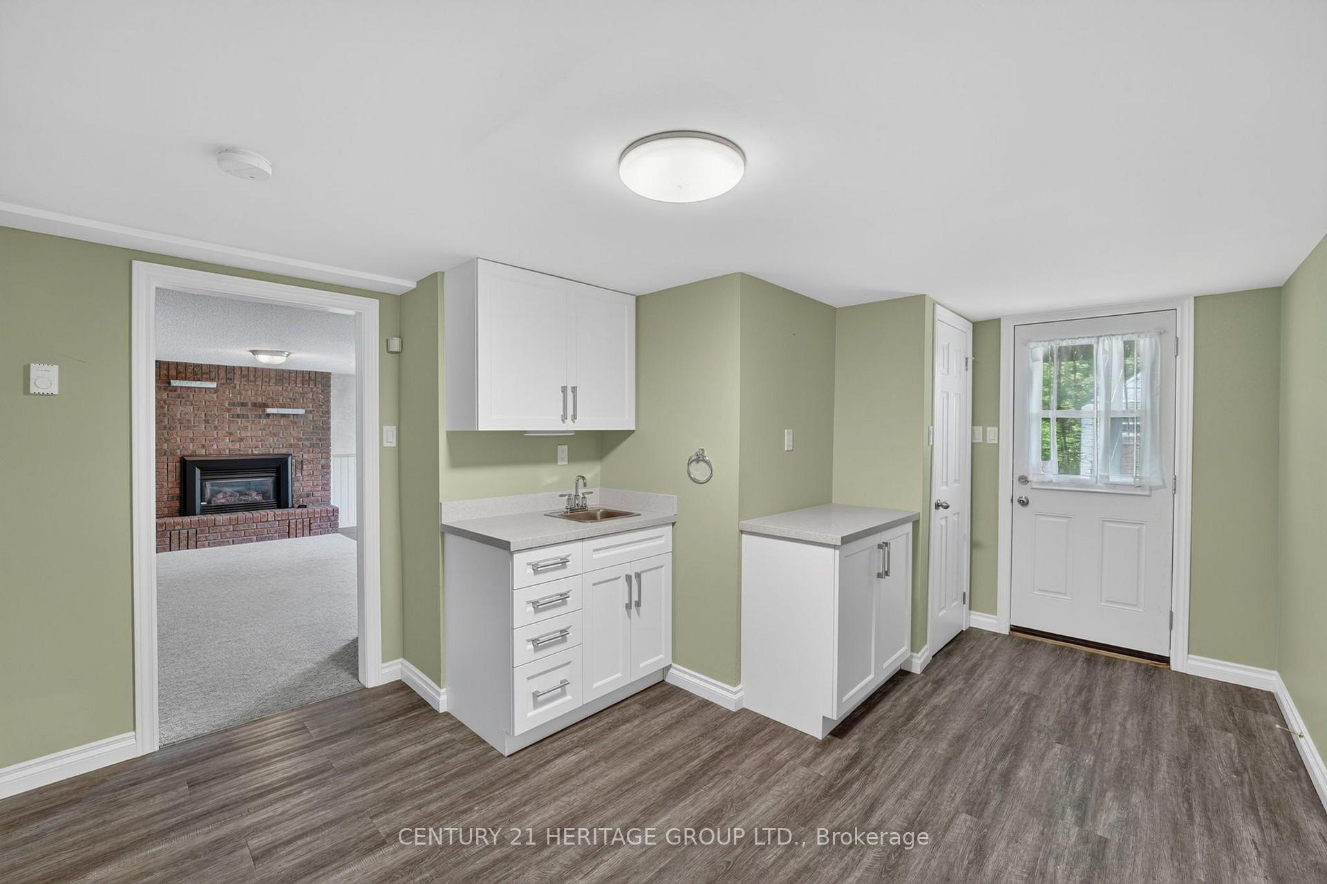 Photo 24 of 226 Lillian Crescent, Barrie, Sunnidale — HOMEH