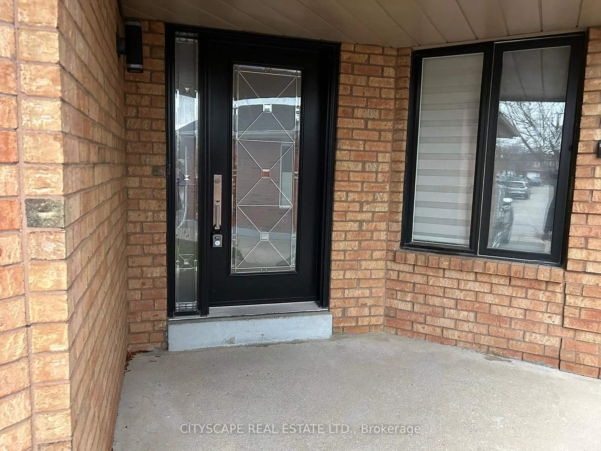 Photo 3 of 11 Trammell Lane, Brampton, Fletcher's West — HOMEH