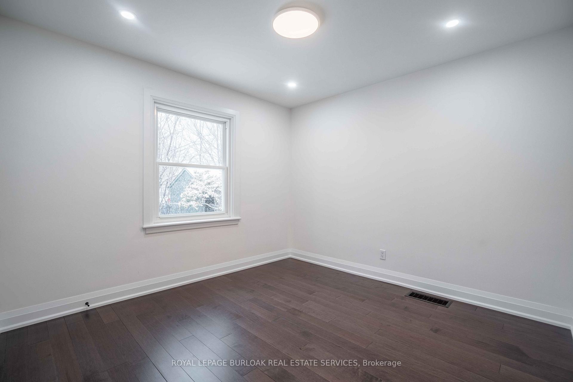 Photo 13 of Unit Upper, 356 East 17th Street, Hamilton, Hill Park — HOMEH
