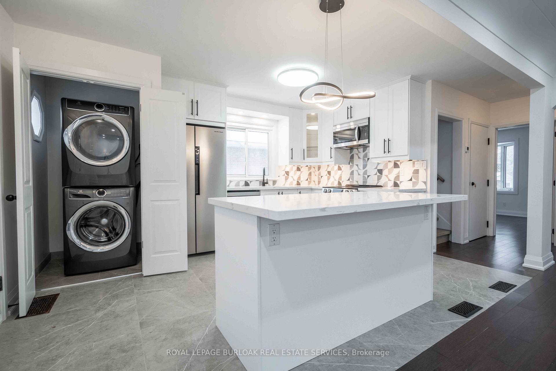 Photo 22 of Unit Upper, 356 East 17th Street, Hamilton, Hill Park — HOMEH