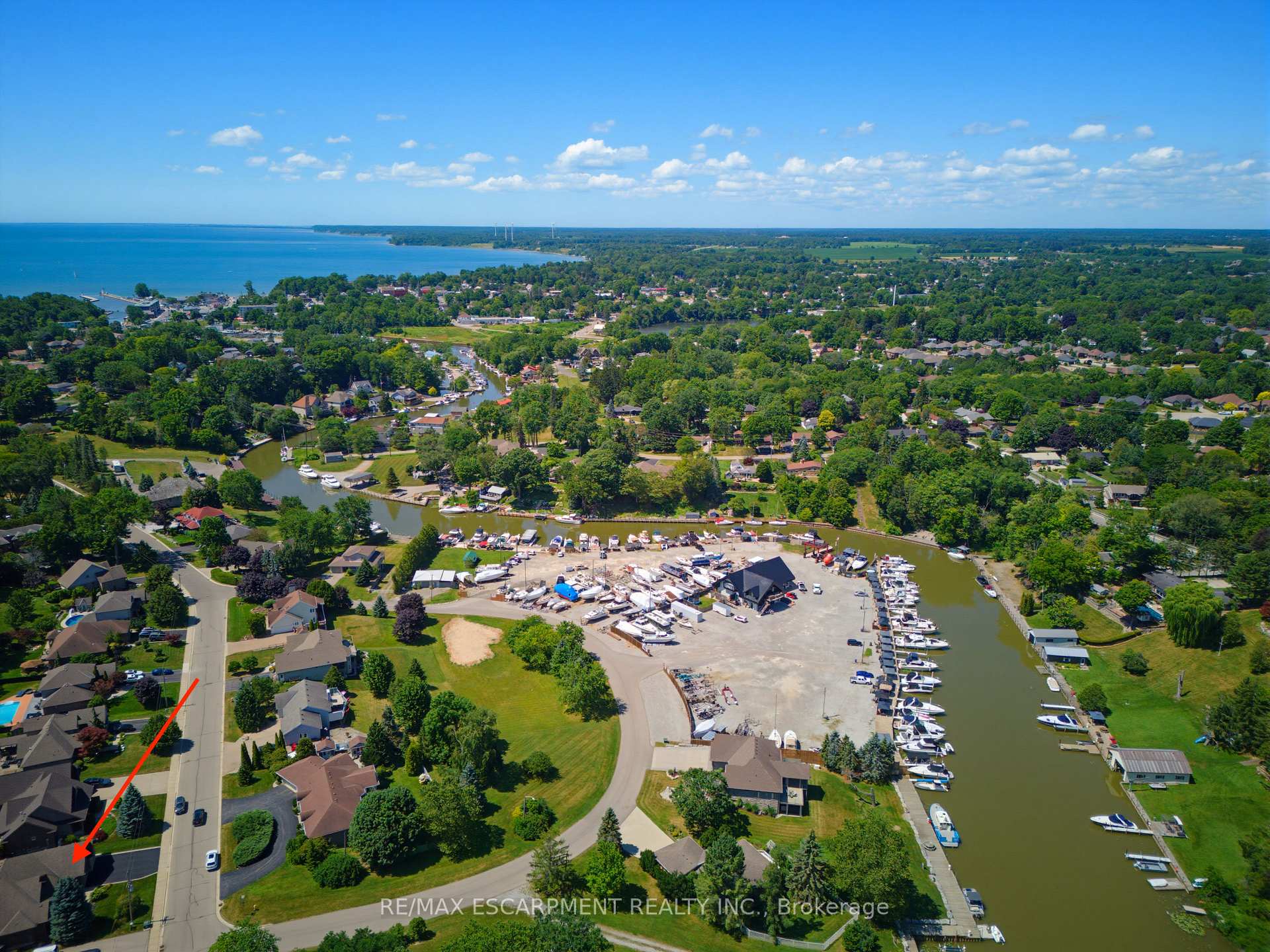 Photo 35 of 60 Donjon Boulevard, Norfolk, Port Dover — HOMEH
