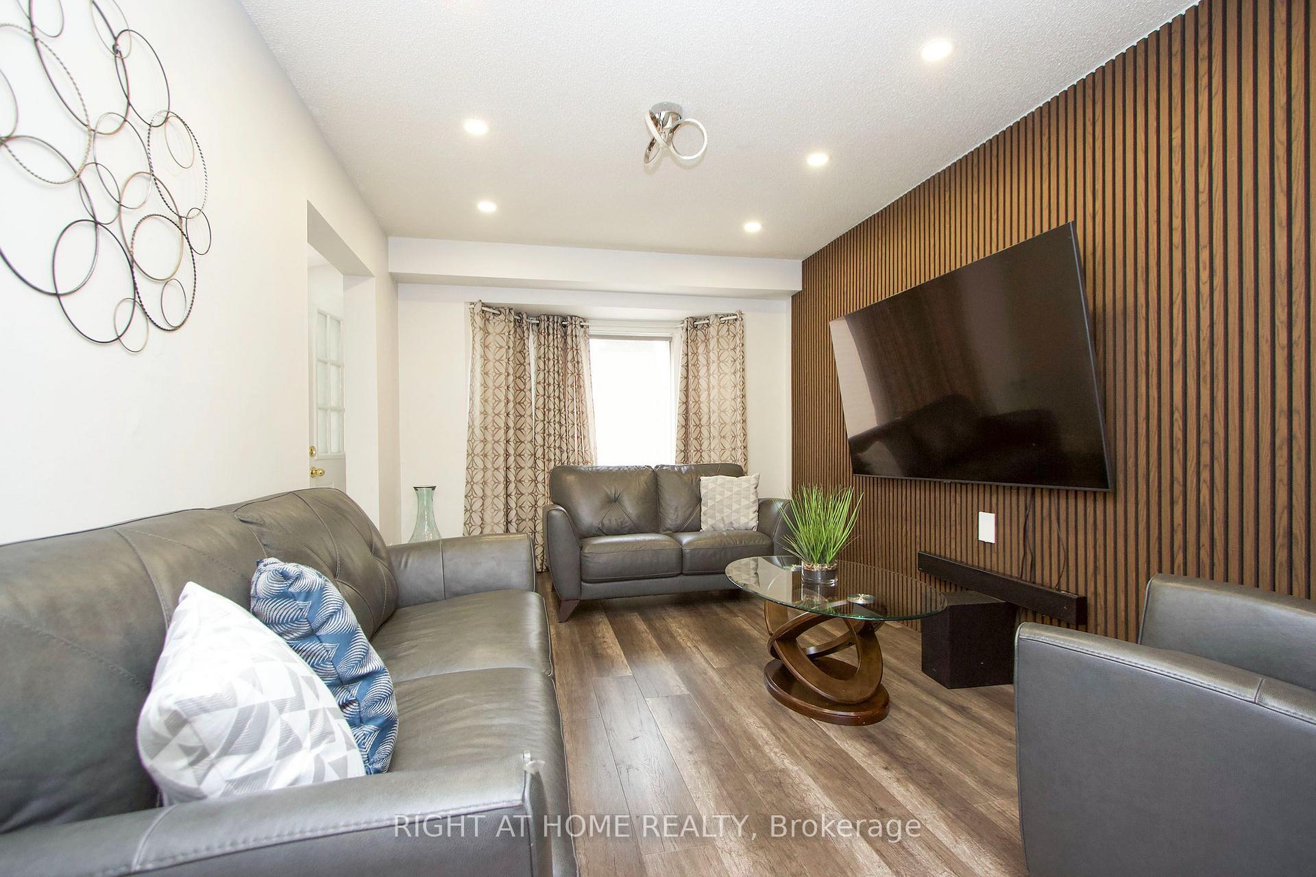 Photo 7 of 865 Attersley Drive, Oshawa, Pinecrest — HOMEH
