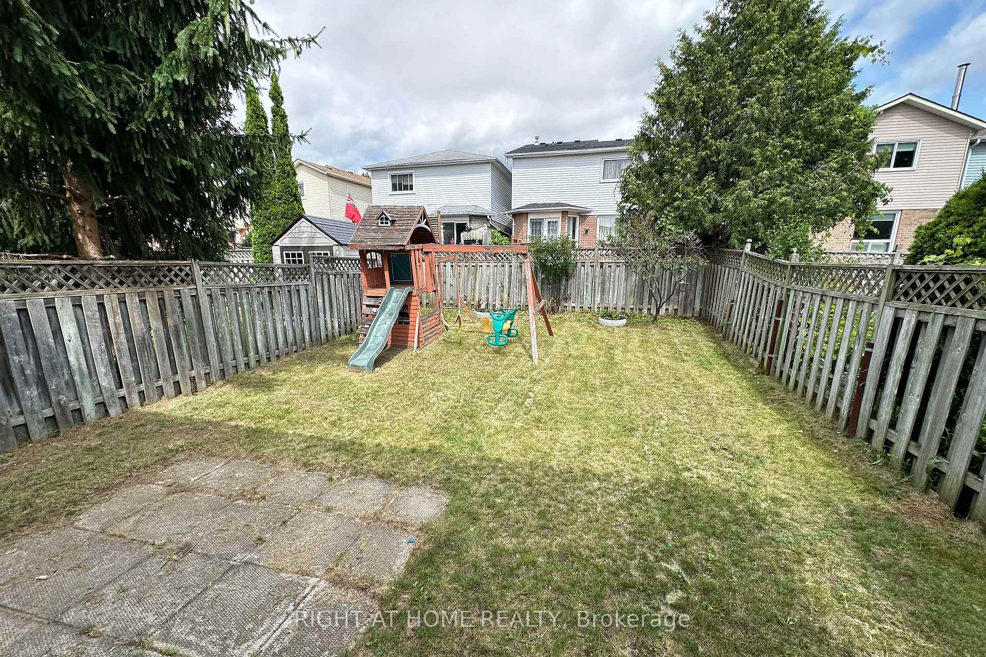 Photo 26 of 865 Attersley Drive, Oshawa, Pinecrest — HOMEH