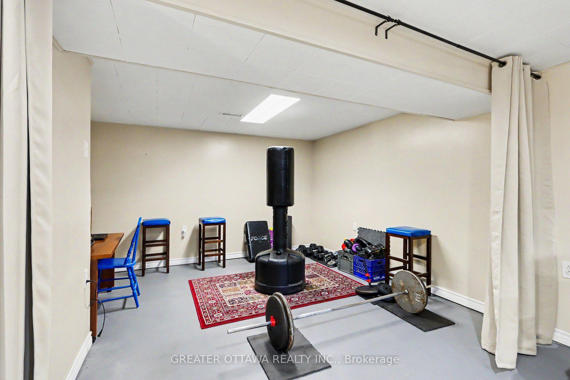 Photo 9 of 139 Abbeyhill Drive, Ottawa, Kanata - Glencairn/Hazeldean — HOMEH
