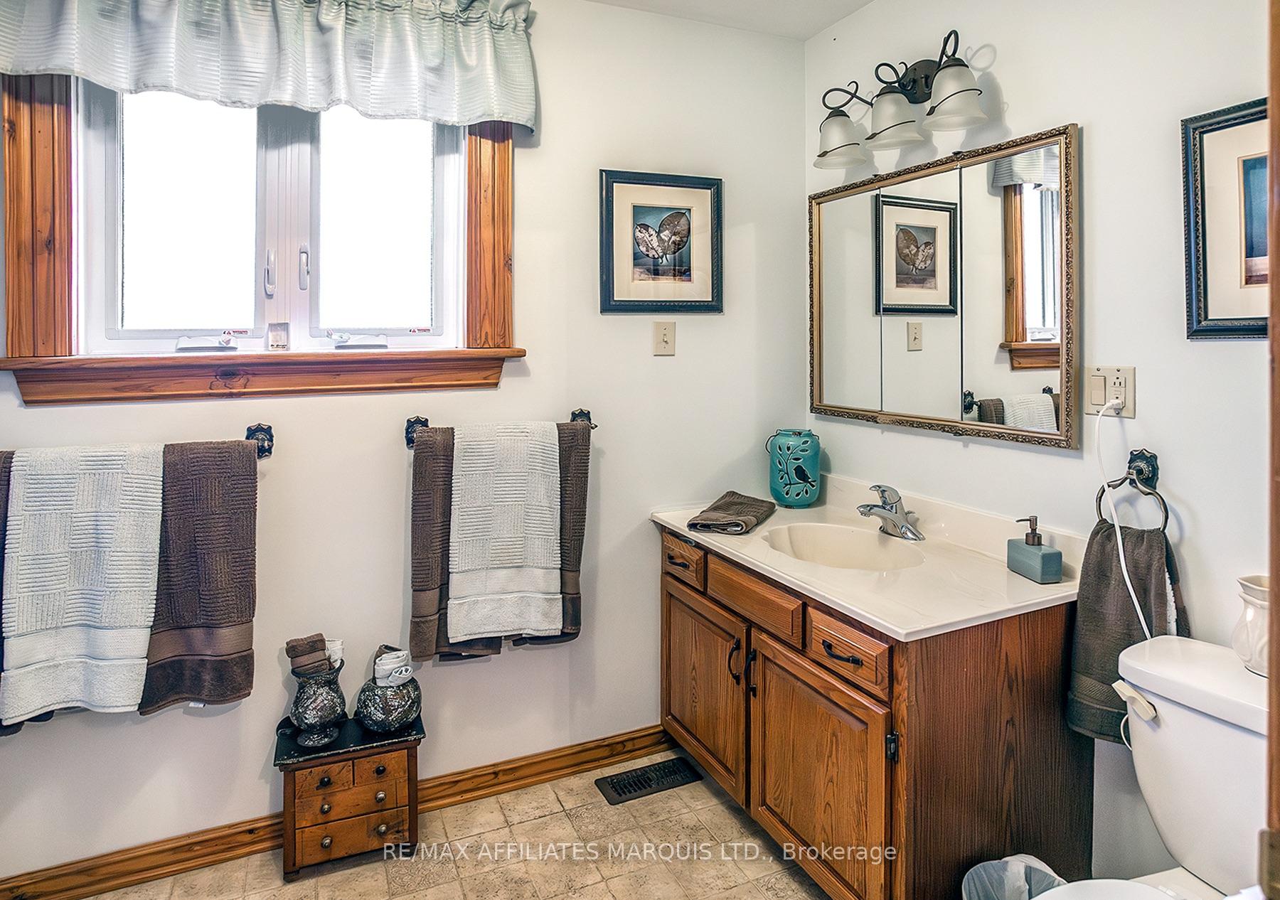 Photo 19 of 28 Fairholme Drive, South Dundas, Morrisburg — HOMEH