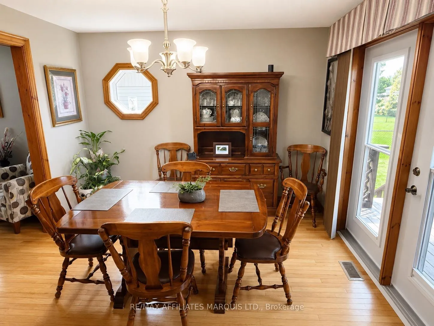Photo 10 of 28 Fairholme Drive, South Dundas, Morrisburg — HOMEH