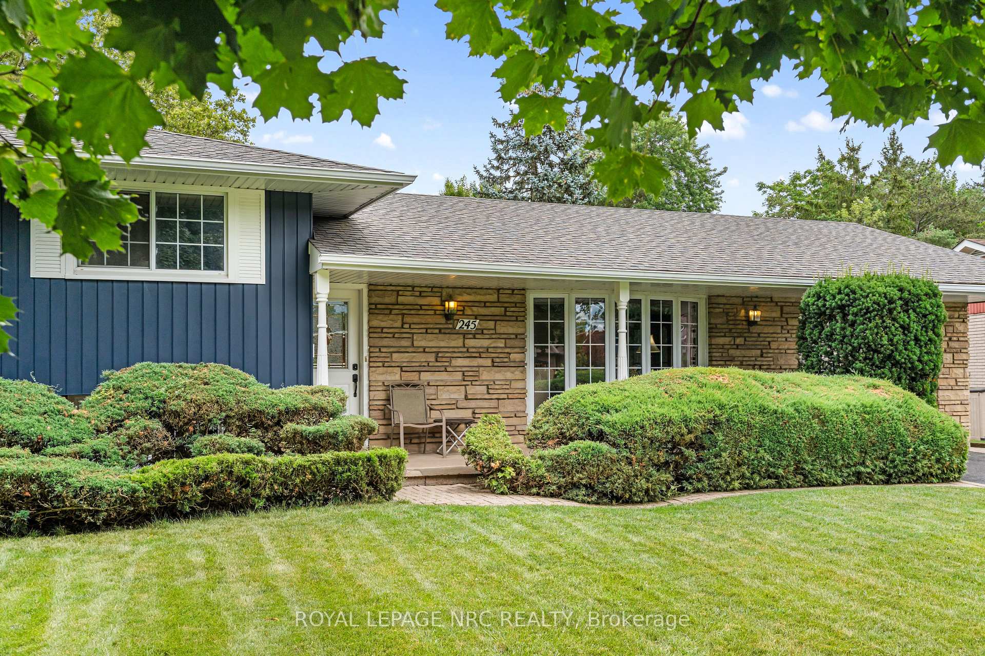 Photo 3 of 245 Riverview Boulevard, St. Catharines, Glendale/Glenridge — HOMEH