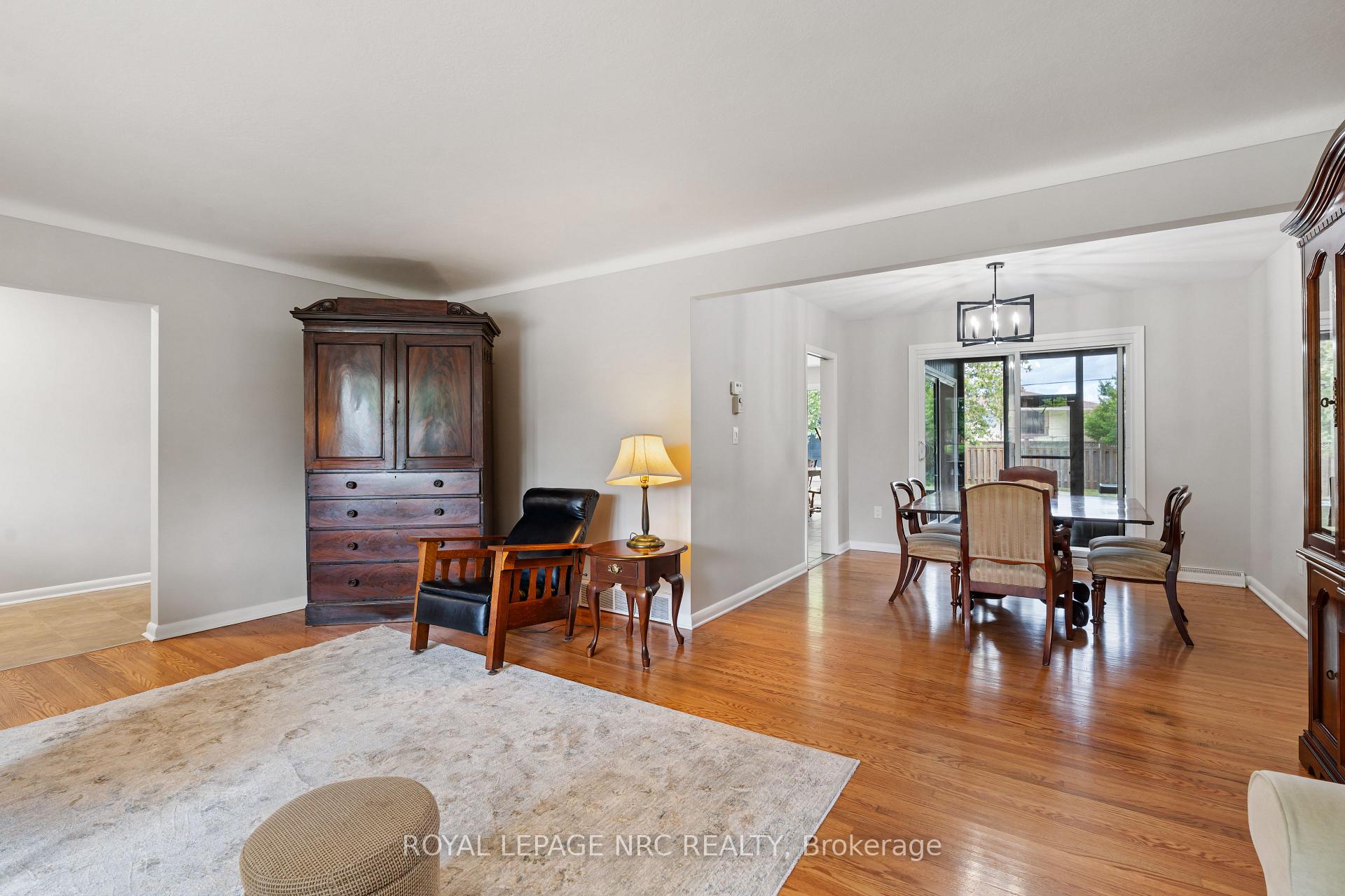 Photo 8 of 245 Riverview Boulevard, St. Catharines, Glendale/Glenridge — HOMEH