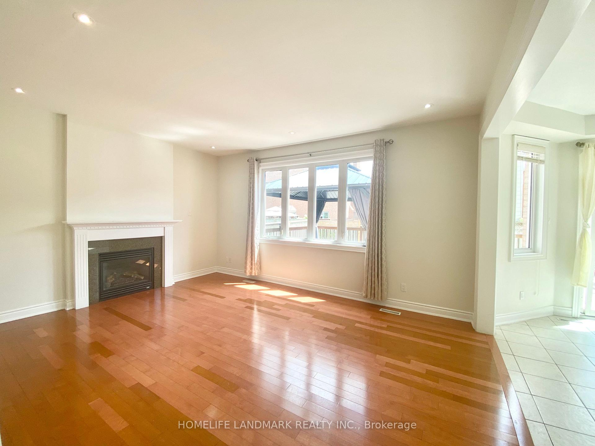 Photo 4 of 315 Weldrick Road, Richmond Hill, Observatory — HOMEH