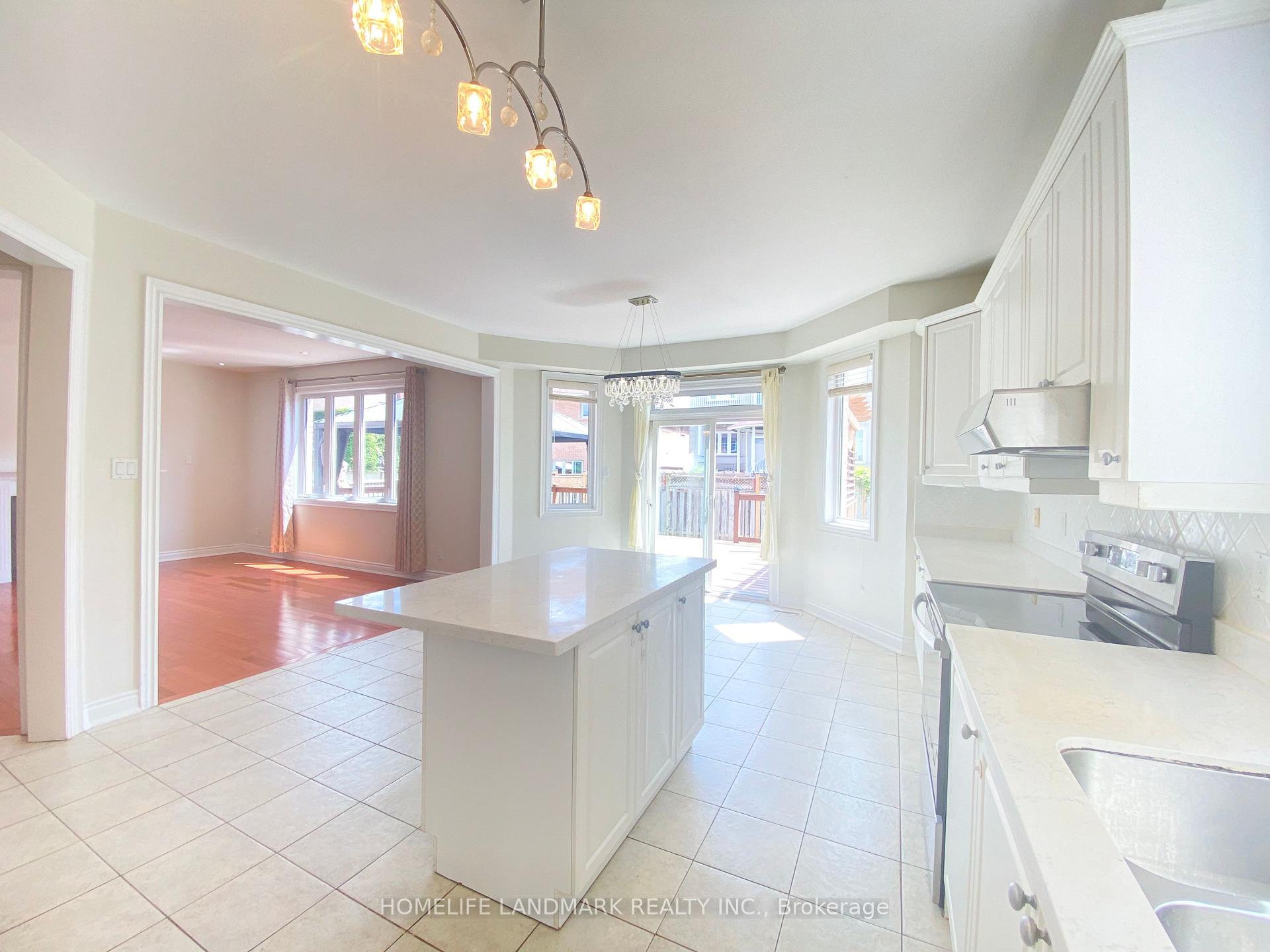 Photo 10 of 315 Weldrick Road, Richmond Hill, Observatory — HOMEH