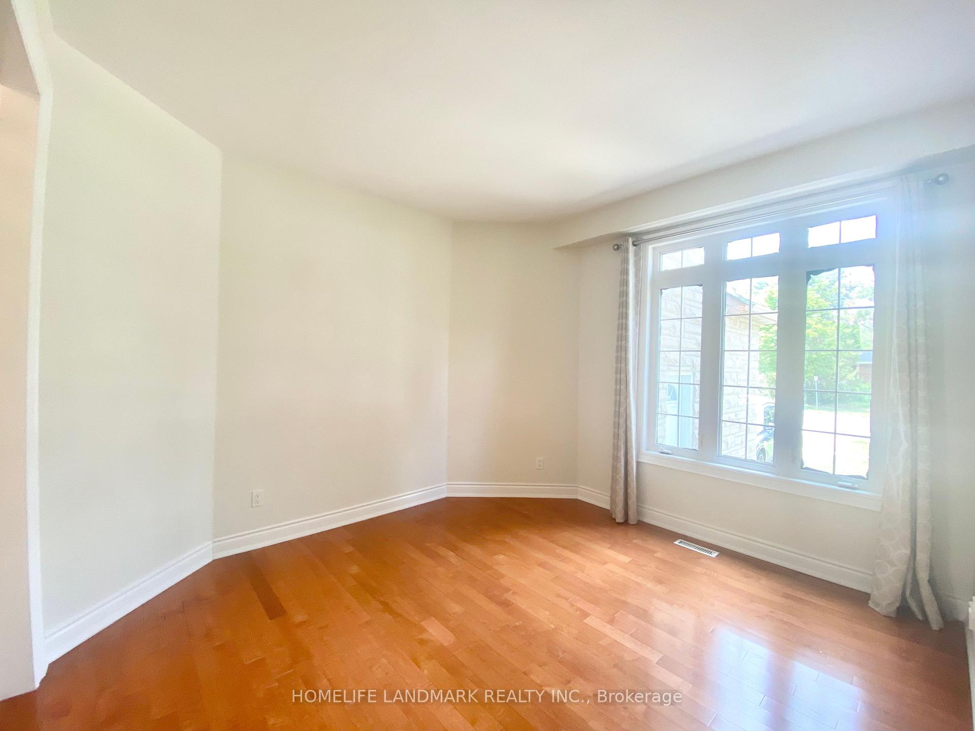 Photo 11 of 315 Weldrick Road, Richmond Hill, Observatory — HOMEH