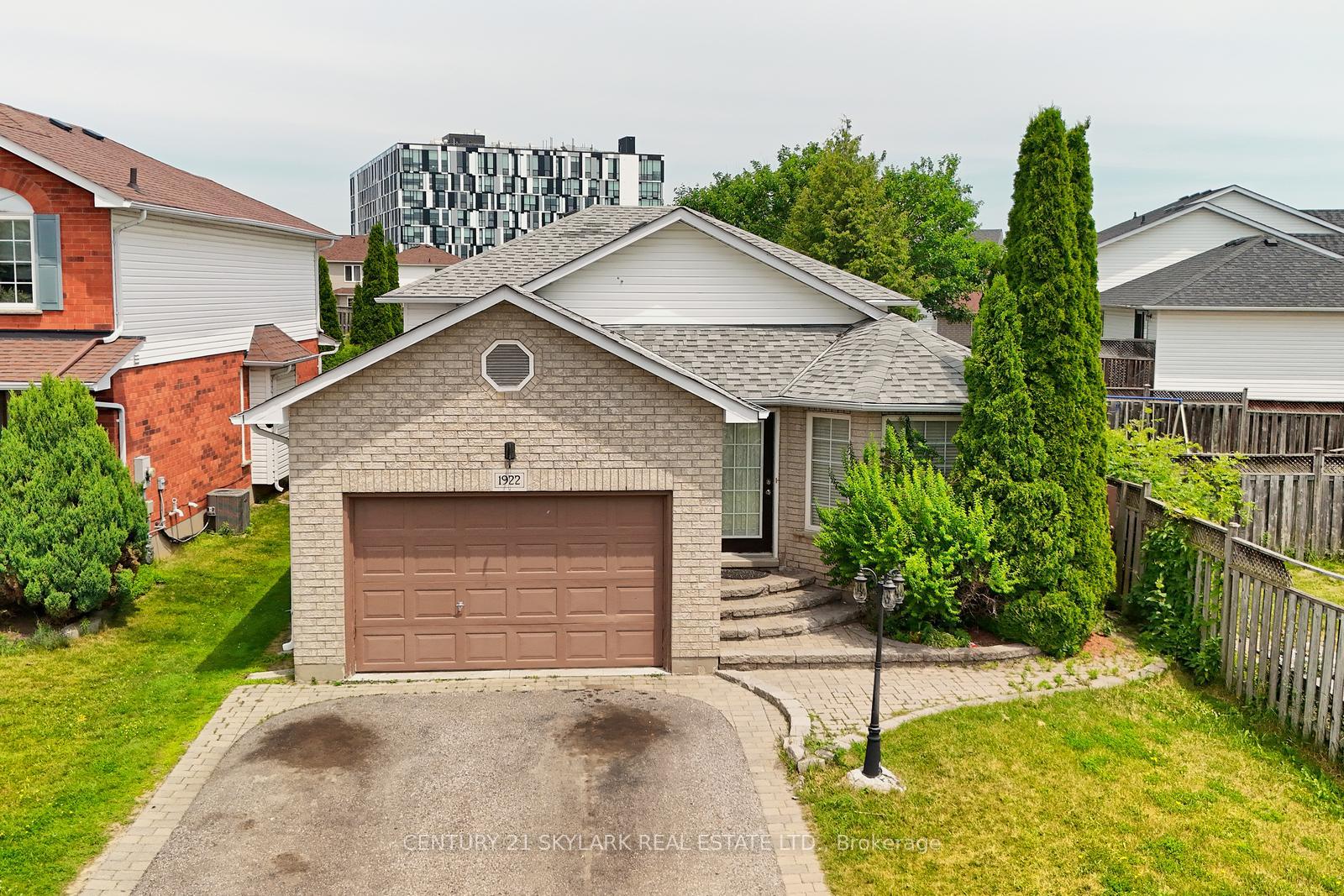 Photo of 1922 Dalhousie Crescent