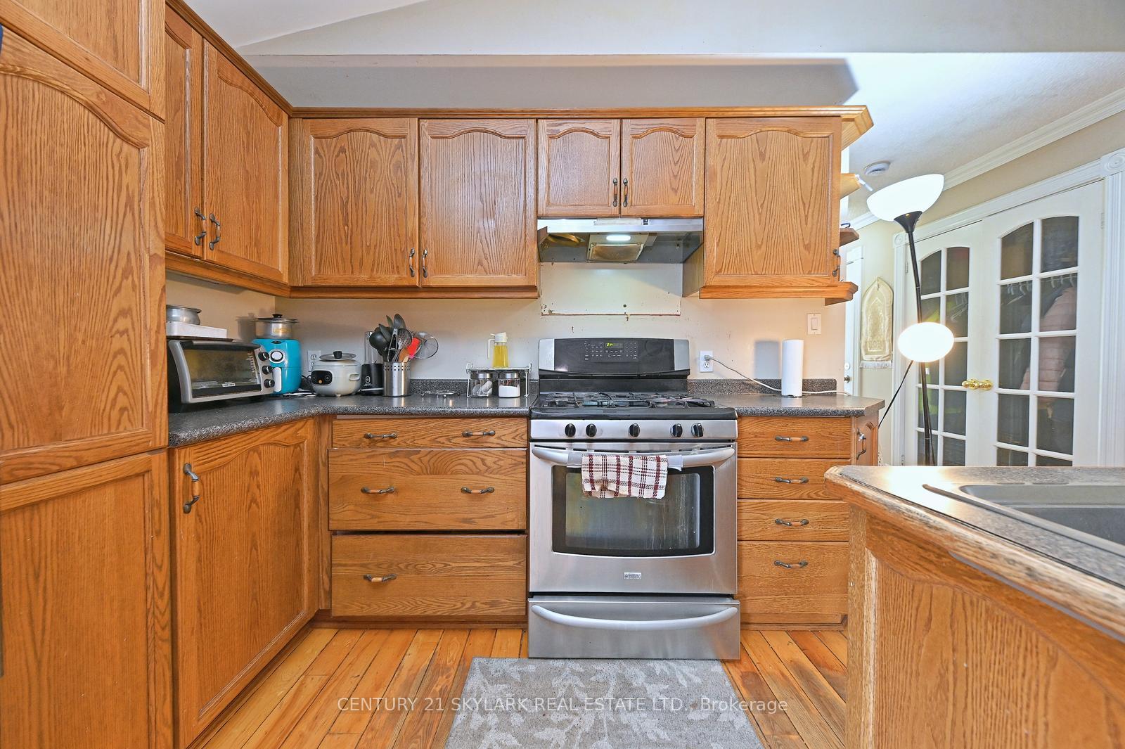 Photo 13 of 1922 Dalhousie Crescent, Oshawa, Samac — HOMEH