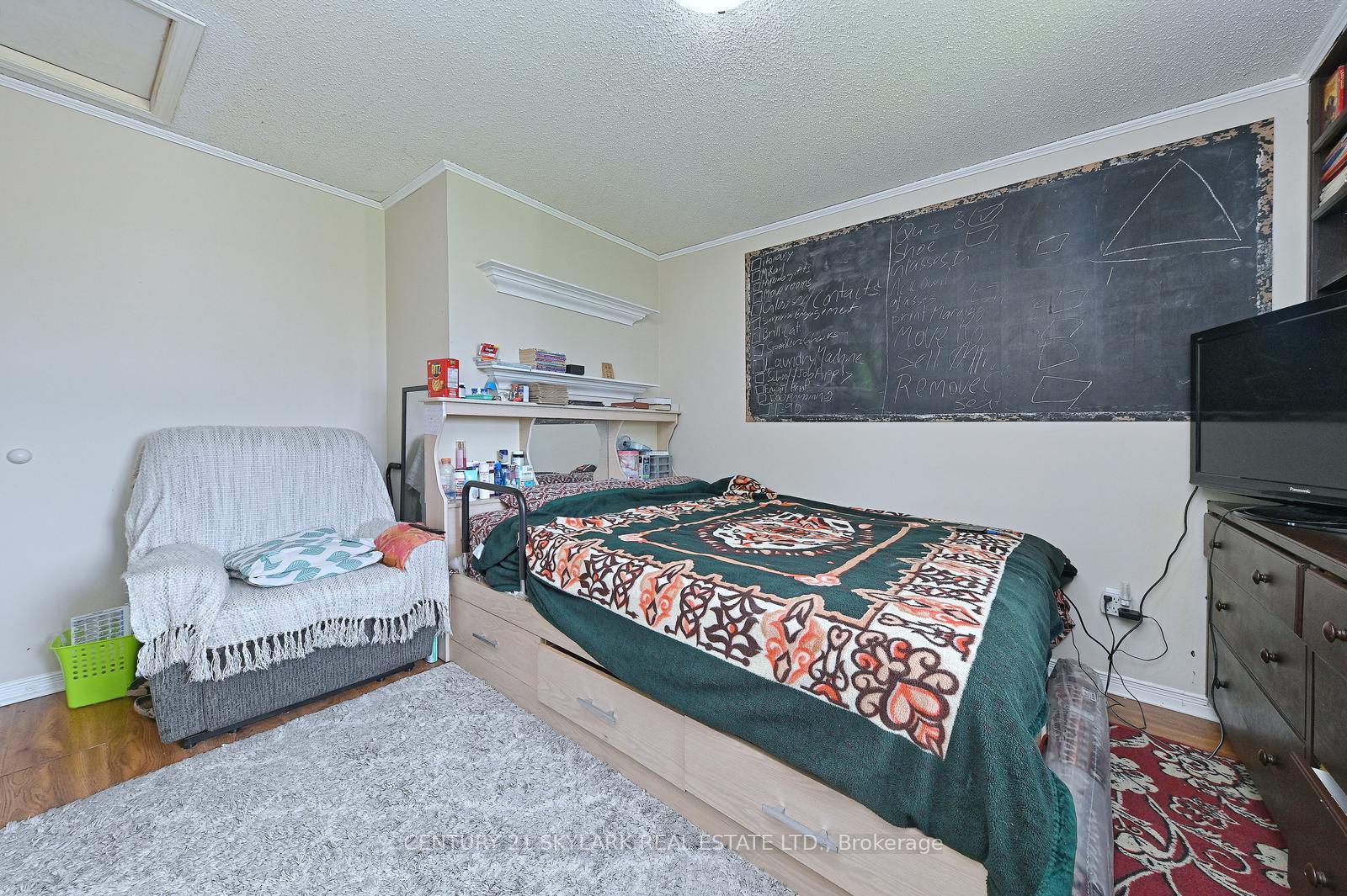 Photo 21 of 1922 Dalhousie Crescent, Oshawa, Samac — HOMEH