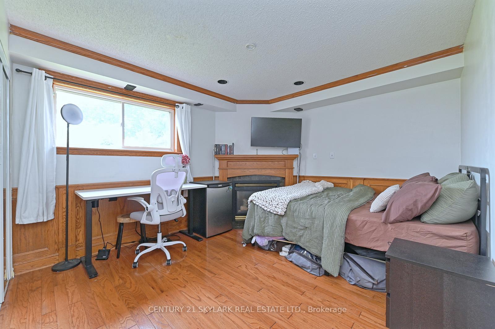 Photo 34 of 1922 Dalhousie Crescent, Oshawa, Samac — HOMEH