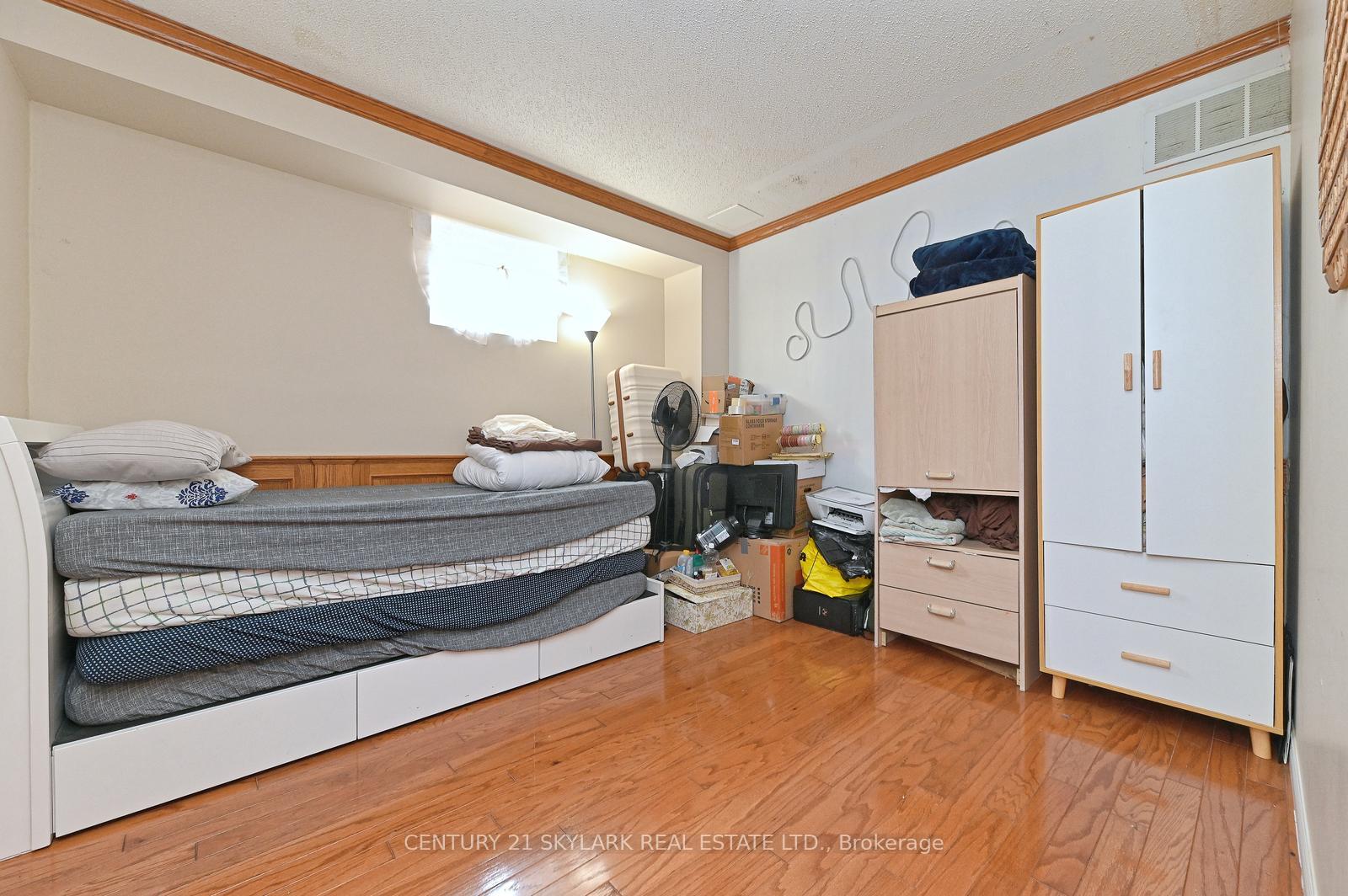 Photo 36 of 1922 Dalhousie Crescent, Oshawa, Samac — HOMEH