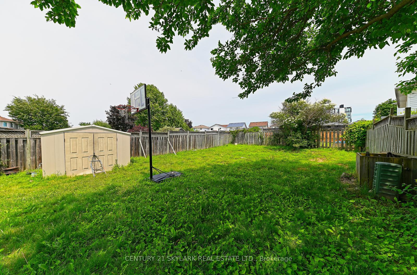 Photo 39 of 1922 Dalhousie Crescent, Oshawa, Samac — HOMEH